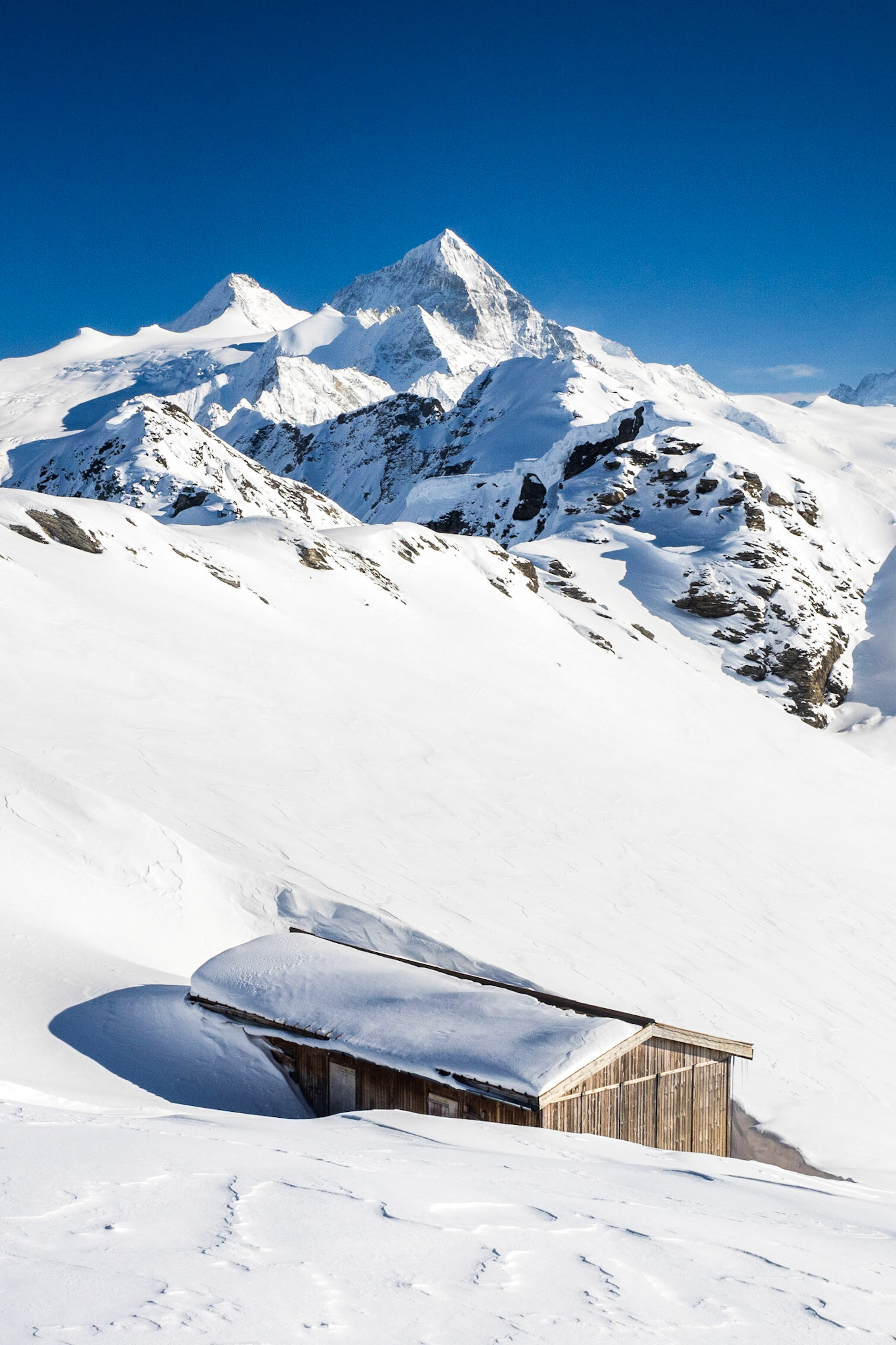Dent Blanche vu depuis un col au dessus de Moiry
