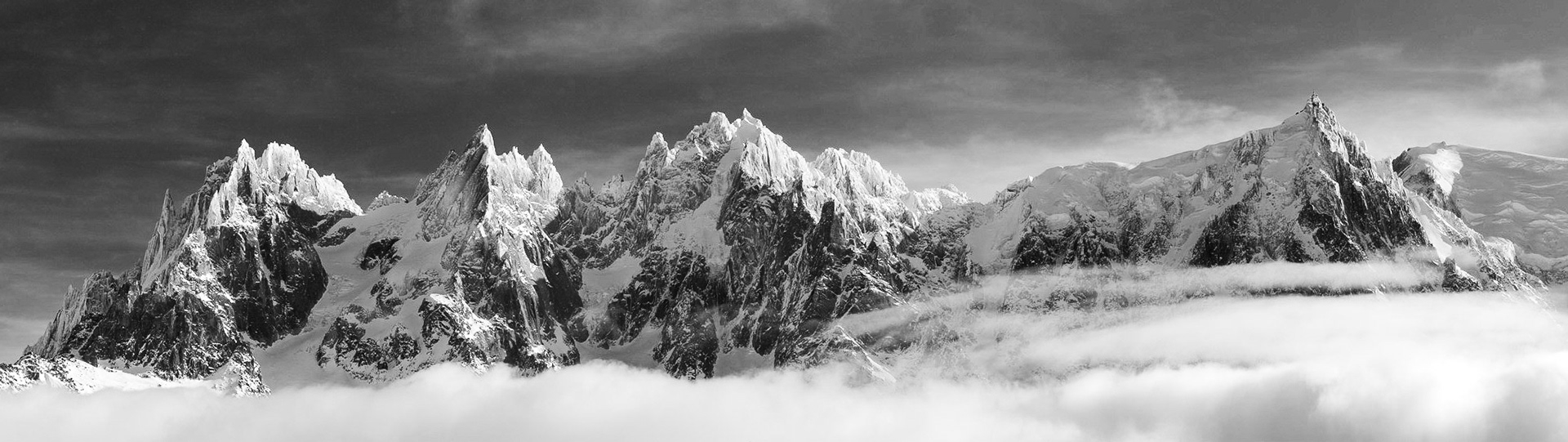 Aiguilles de Chamonix et l'Aiguille du Midi