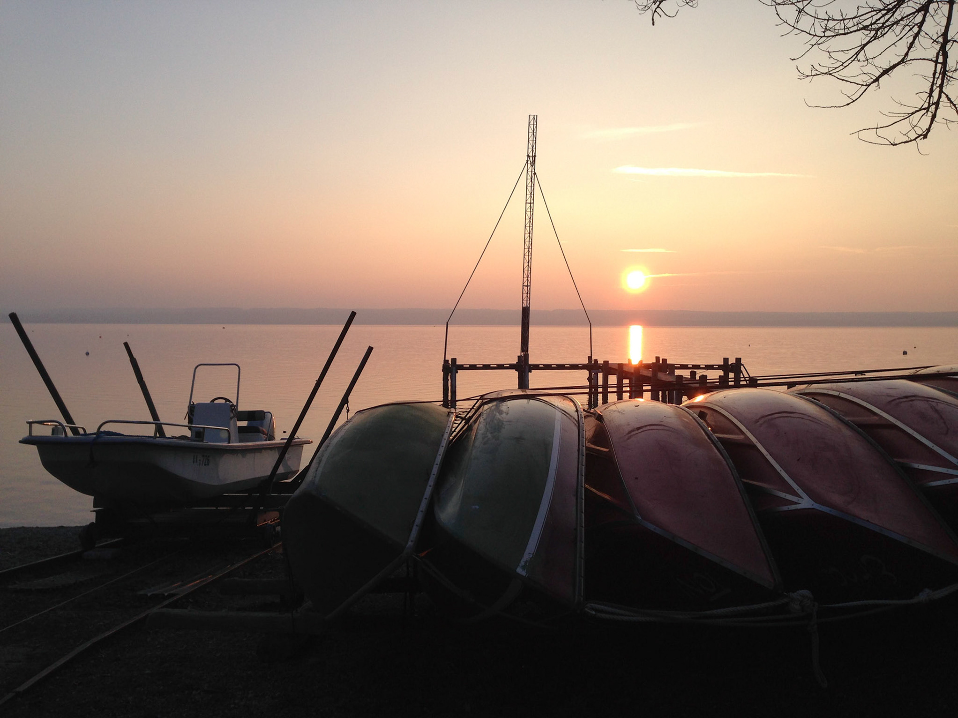 Bavarians boat in lakes as much as others do in open sea, as their distance to coastline is long. Ammersee, Germany.