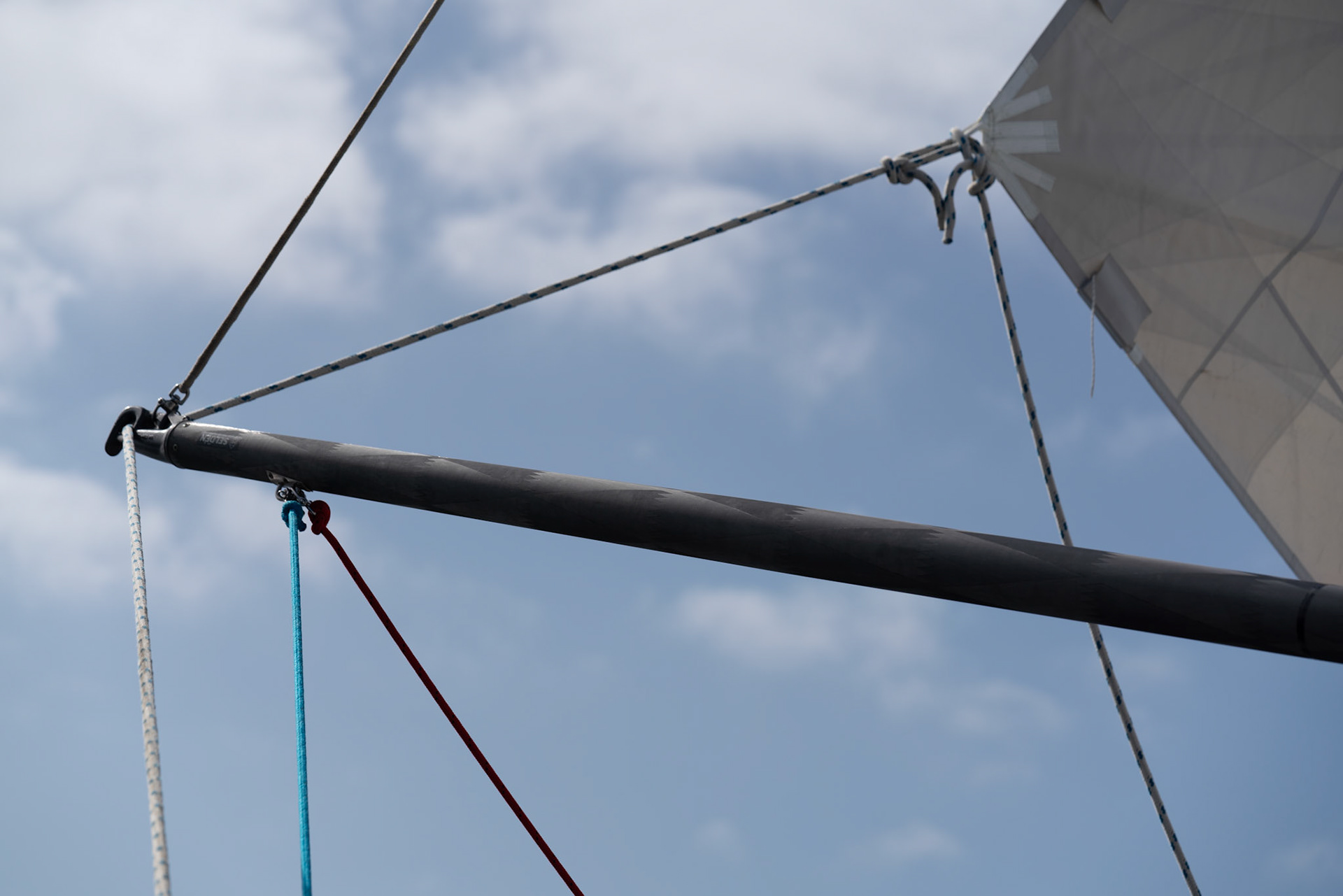 Our whisker pole was set during the hole passage.