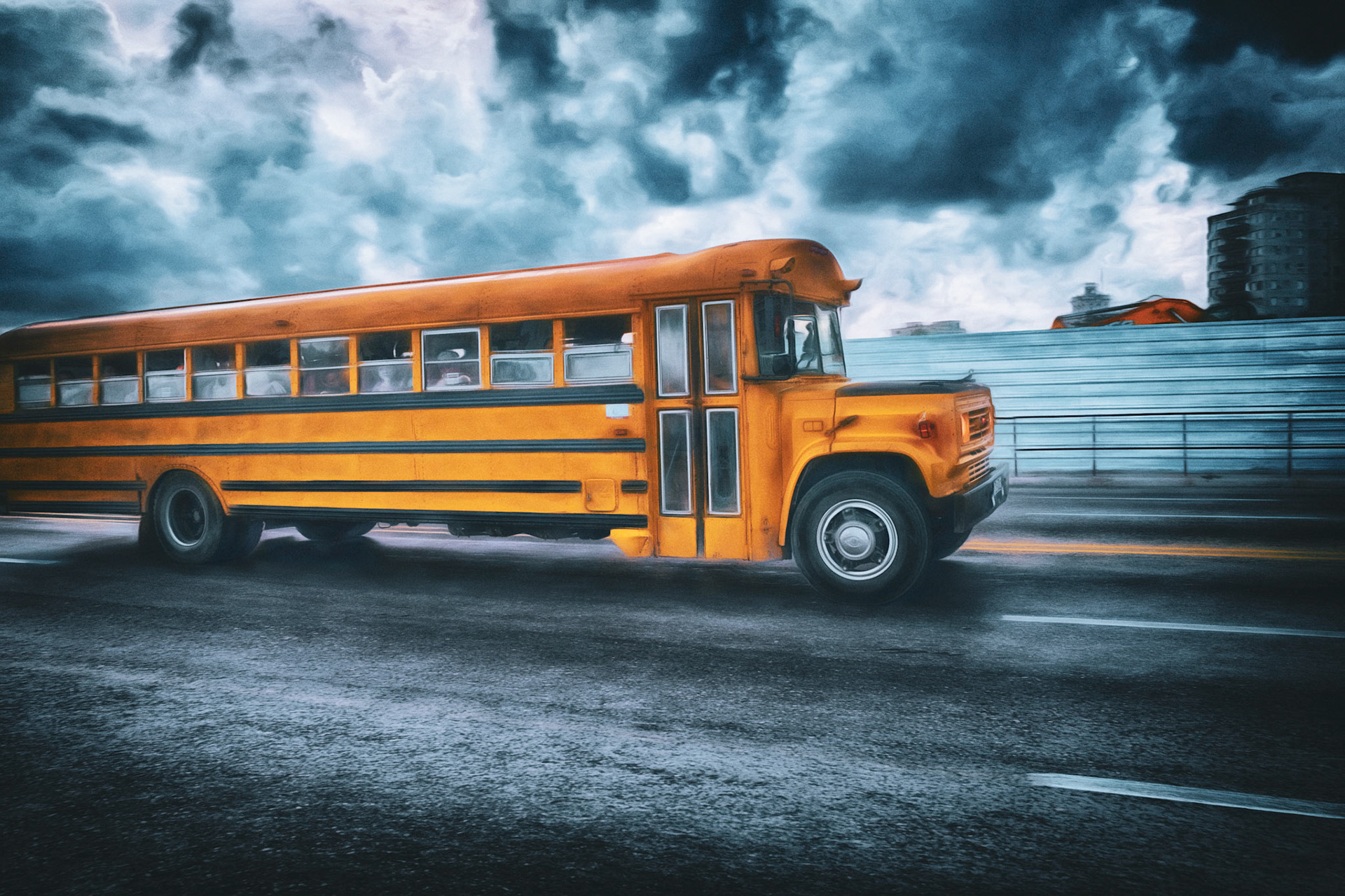 Yellow Bus of Havana