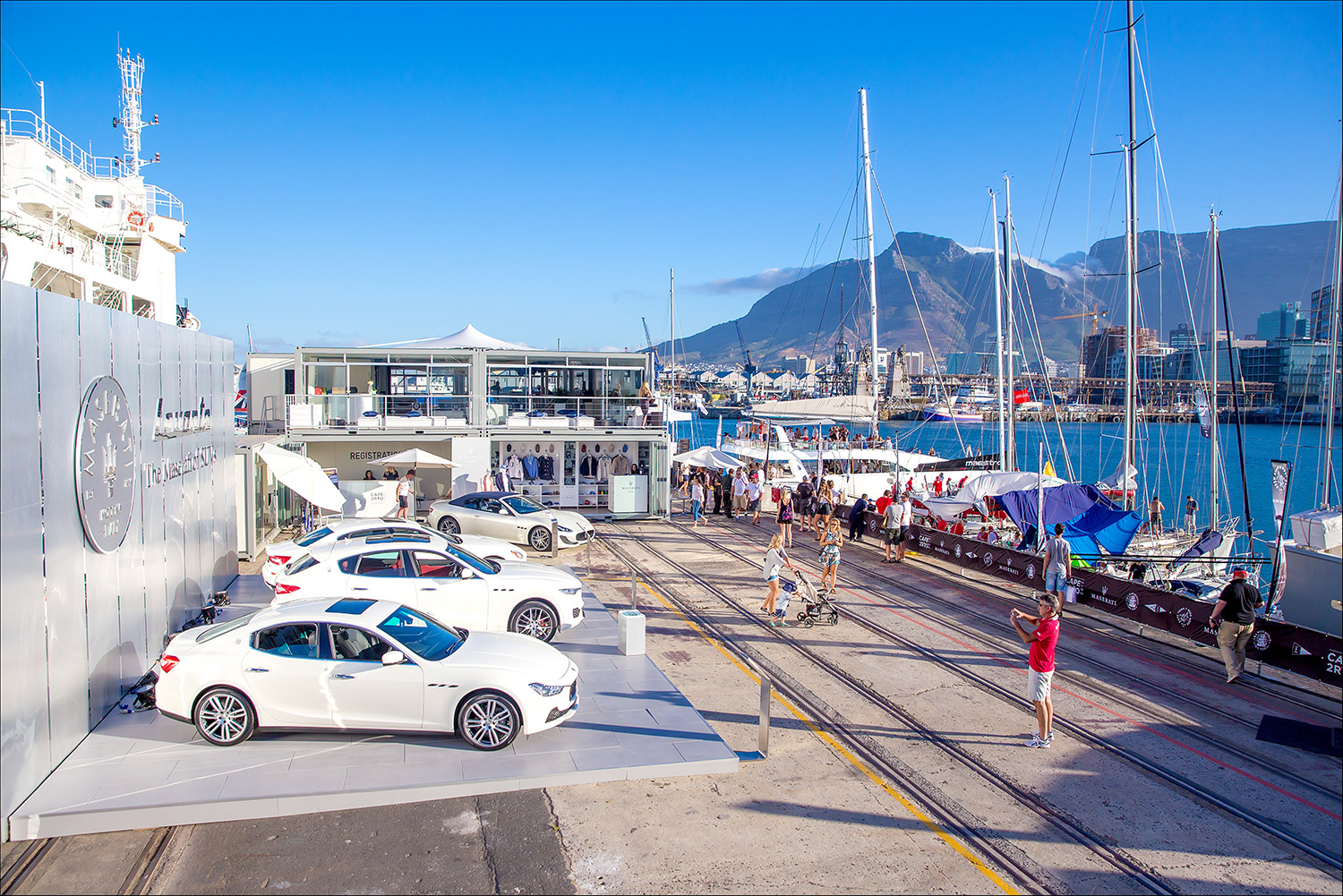 RACE VILLAGE