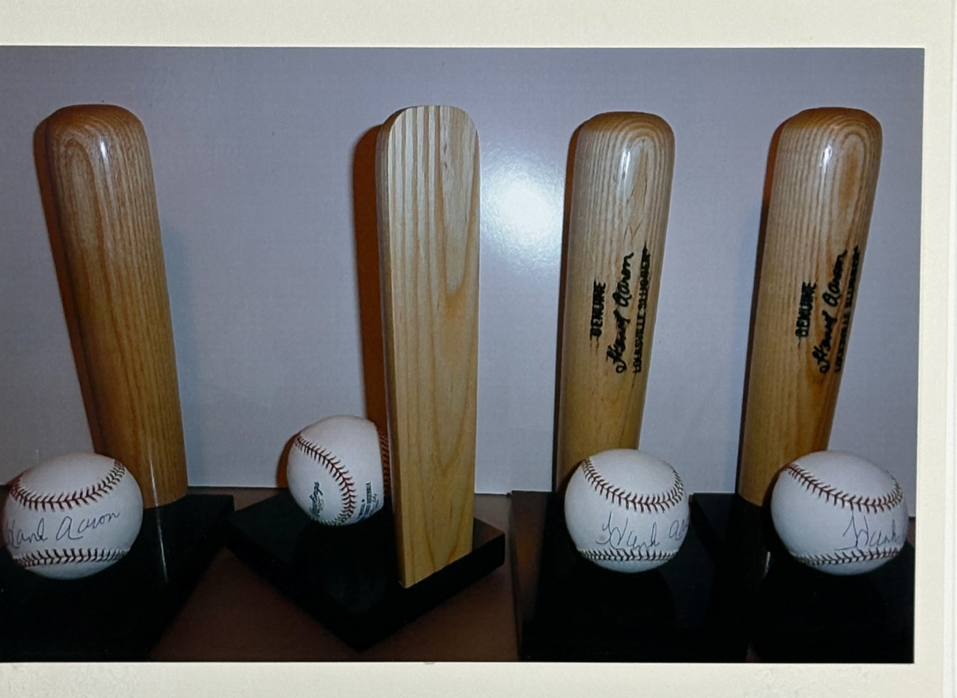 SLICED BATS BOOKENDS