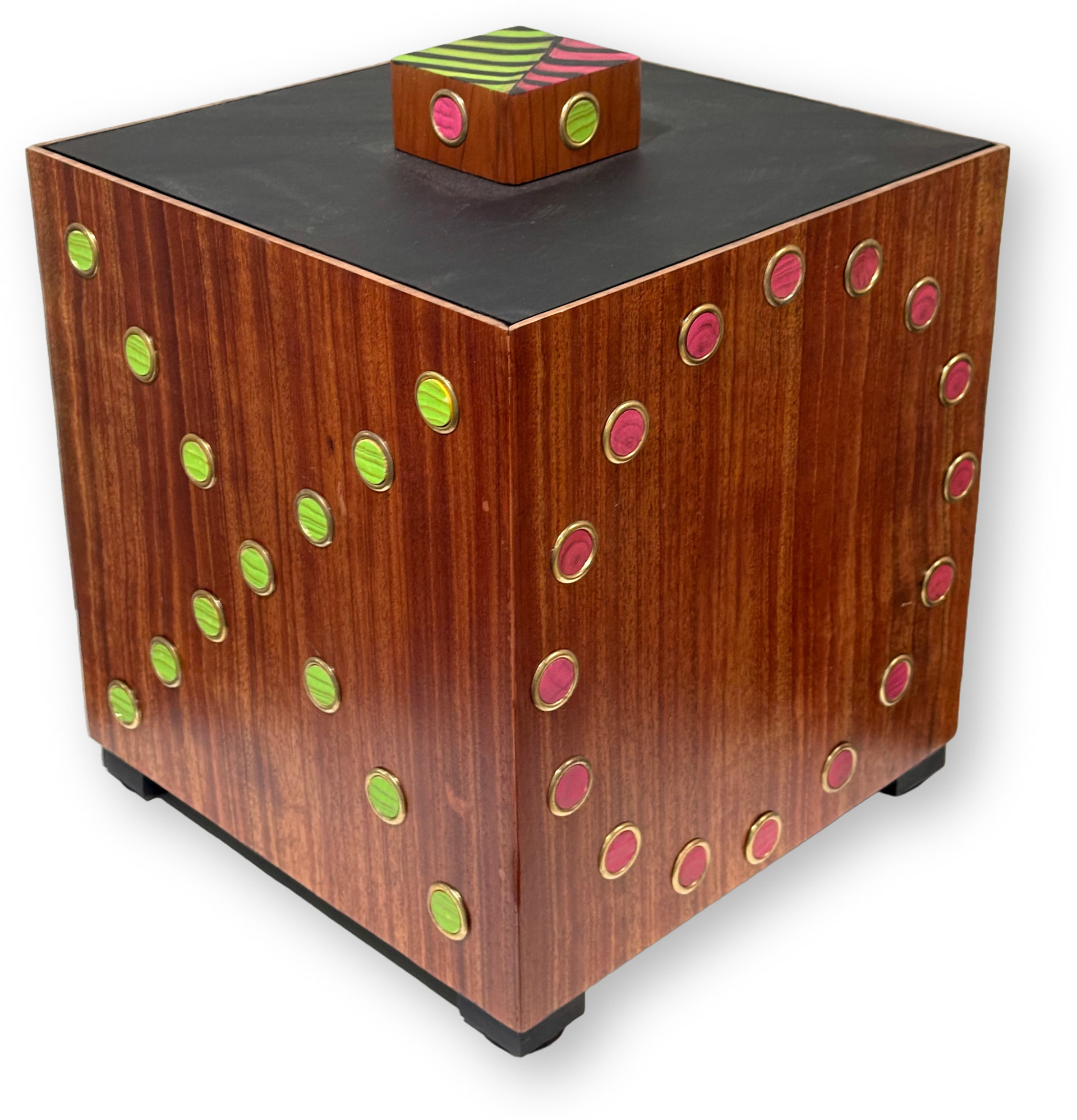 HUGS AND KISSES BOX