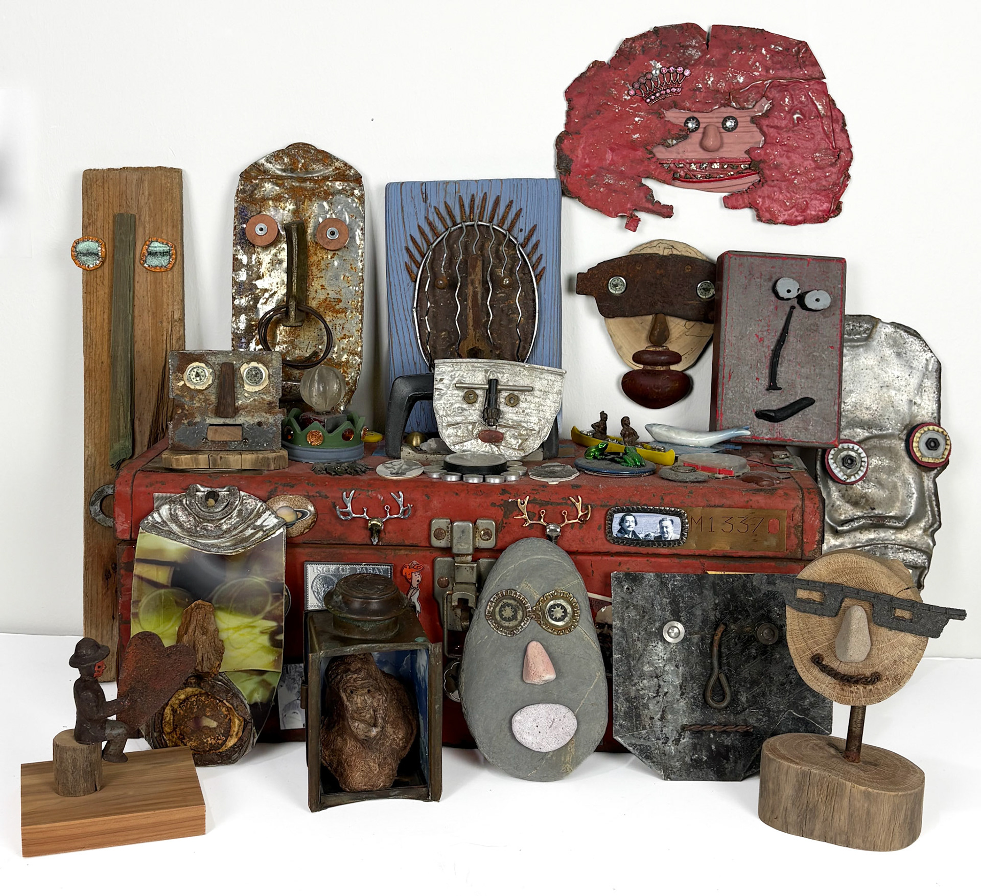 RED TOOL BOX - FACES
