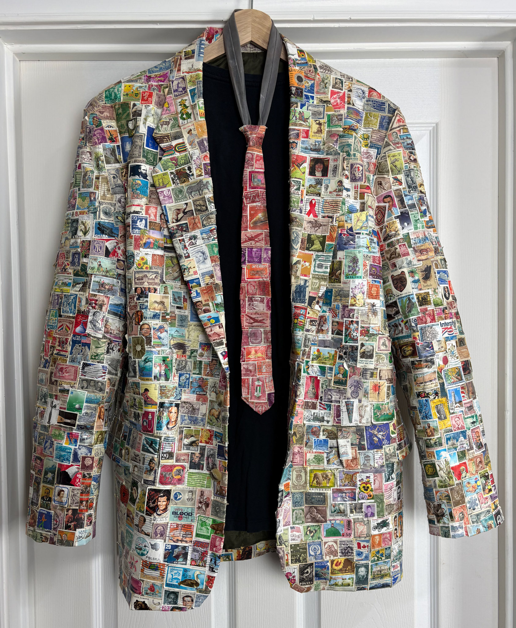 STAMP JACKET AND TIE
