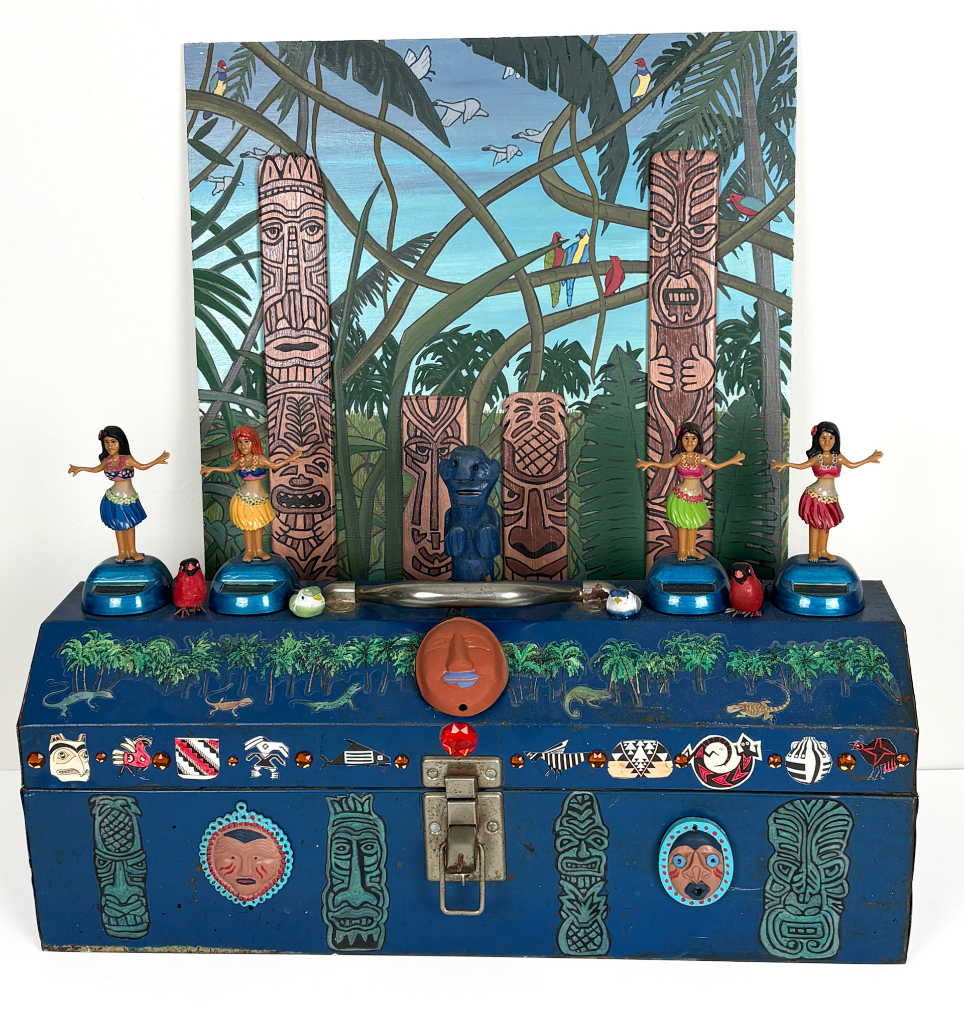 TOTEM TOOL BOX