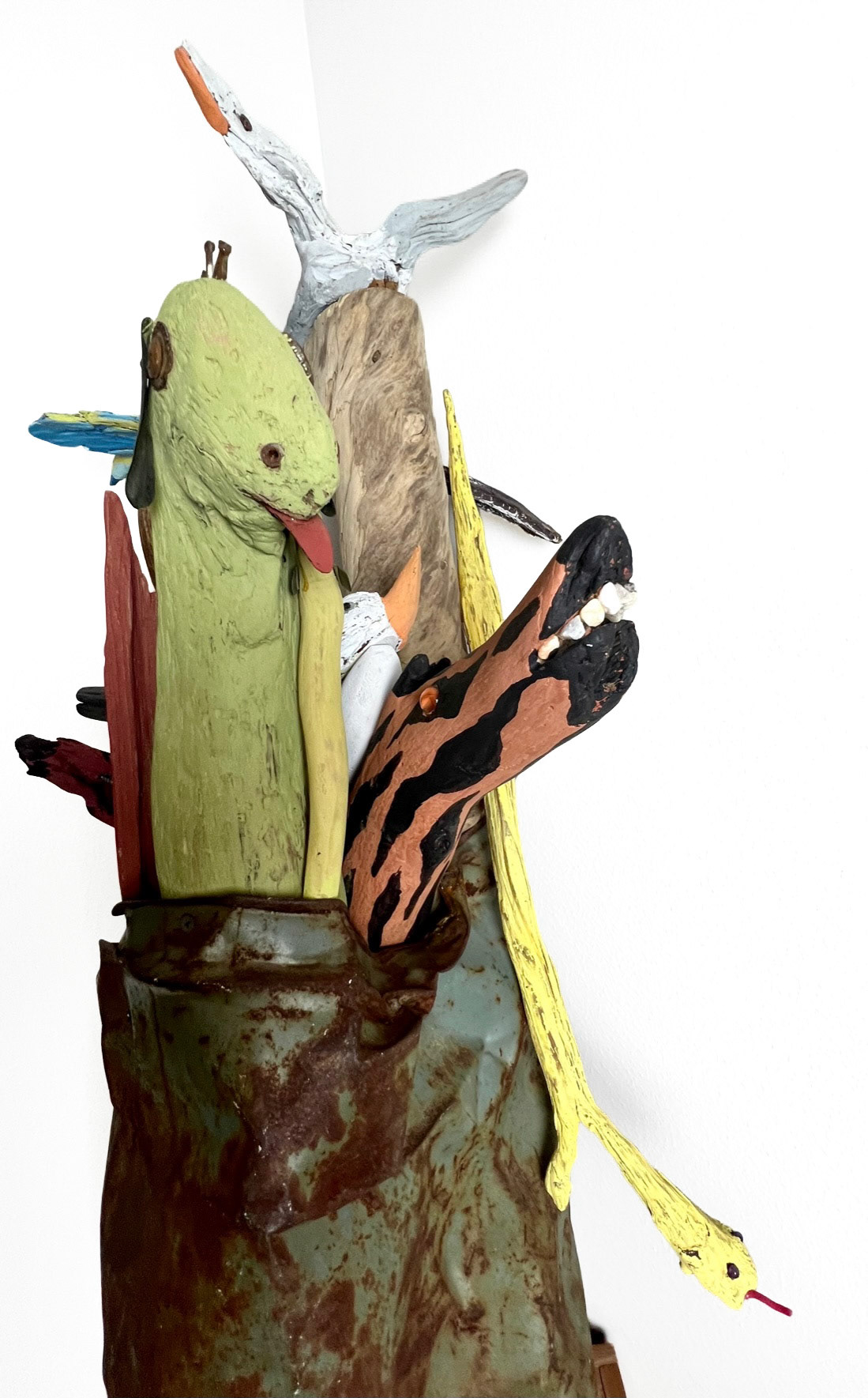 WILDLIFE (DETAIL)