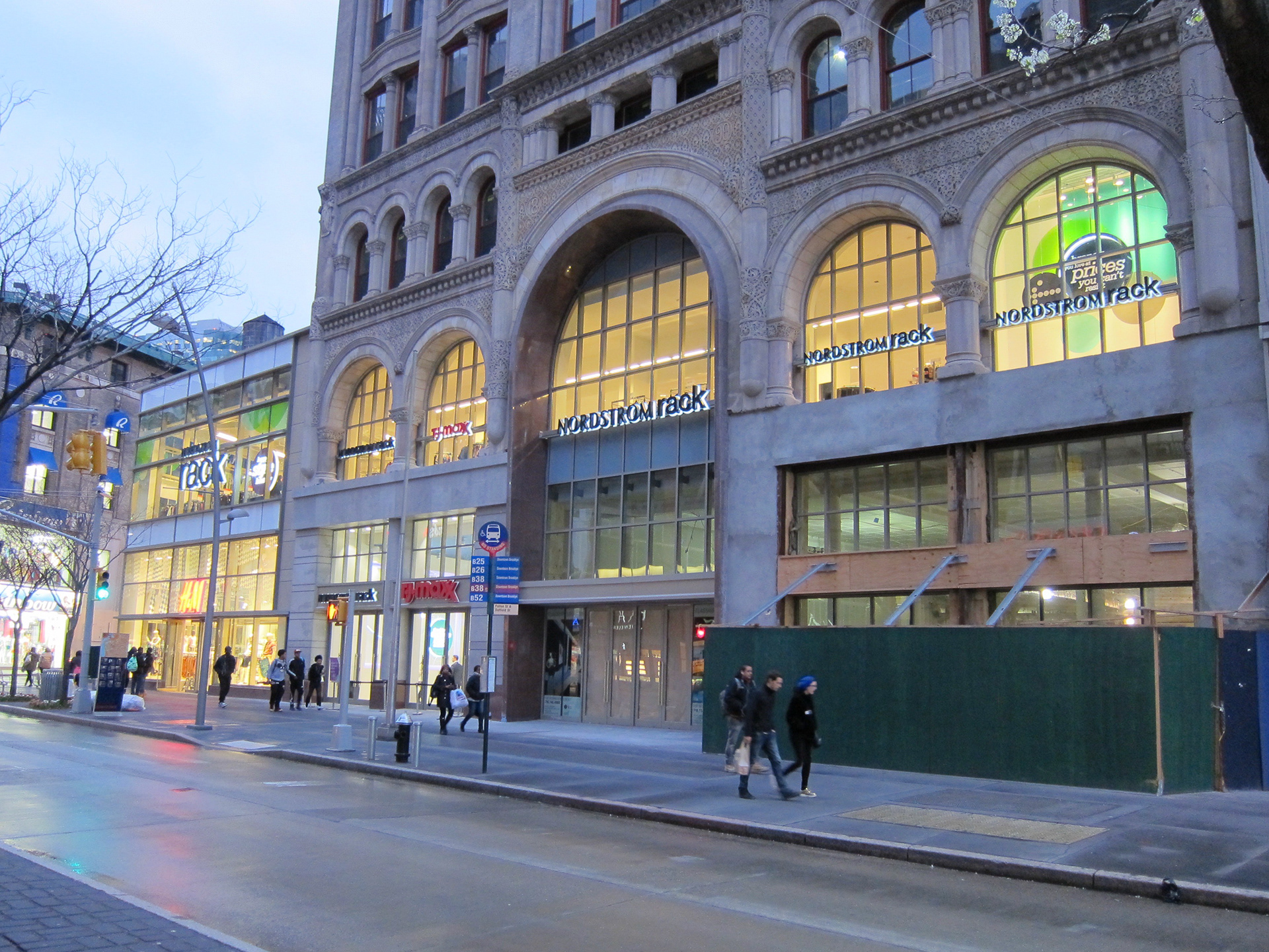 Nordstrom Rack - Discount Store in Downtown Brooklyn