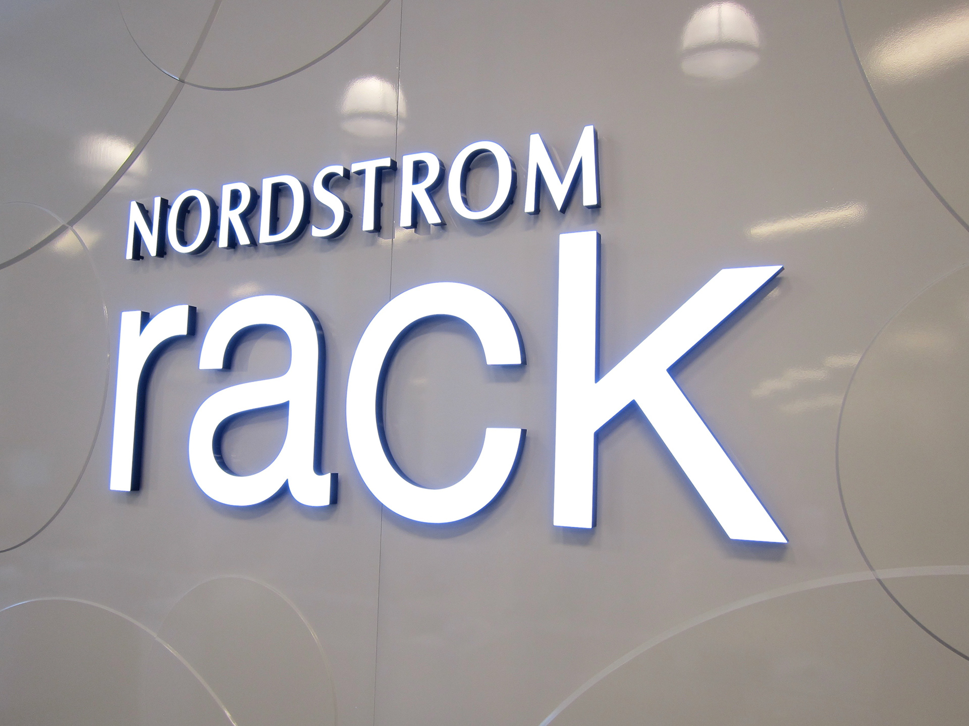 nordstrom rack logo