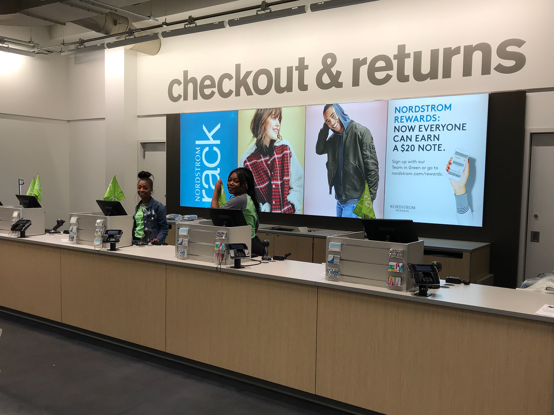 REDLANDS: New Nordstrom Rack opens in grand style – Press Enterprise