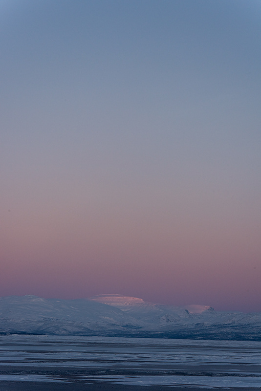 Lever sur le lac Tornetrask