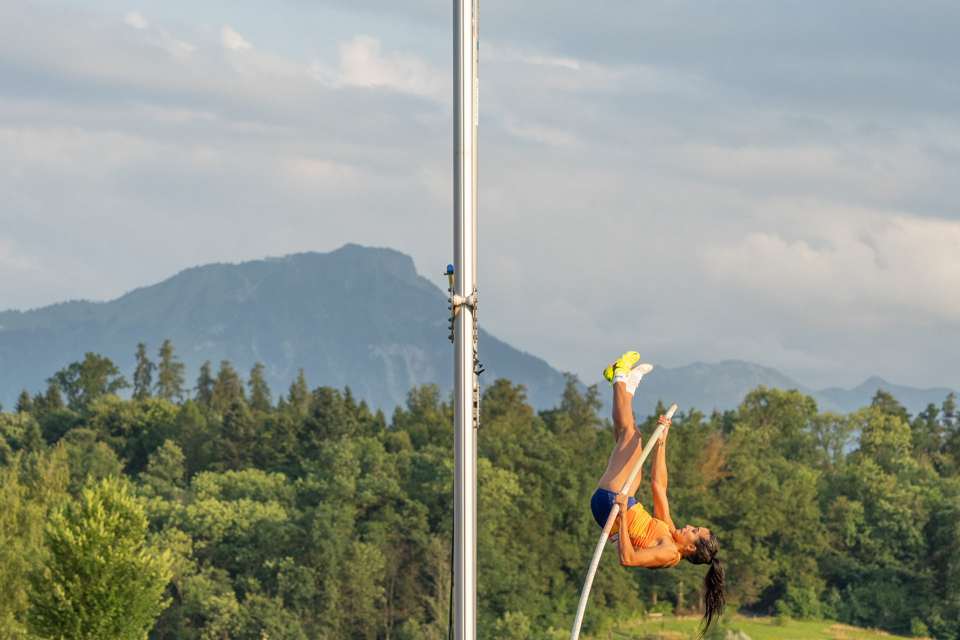 Eine Hochspringerin am Spitzenleichtathletik Luzern