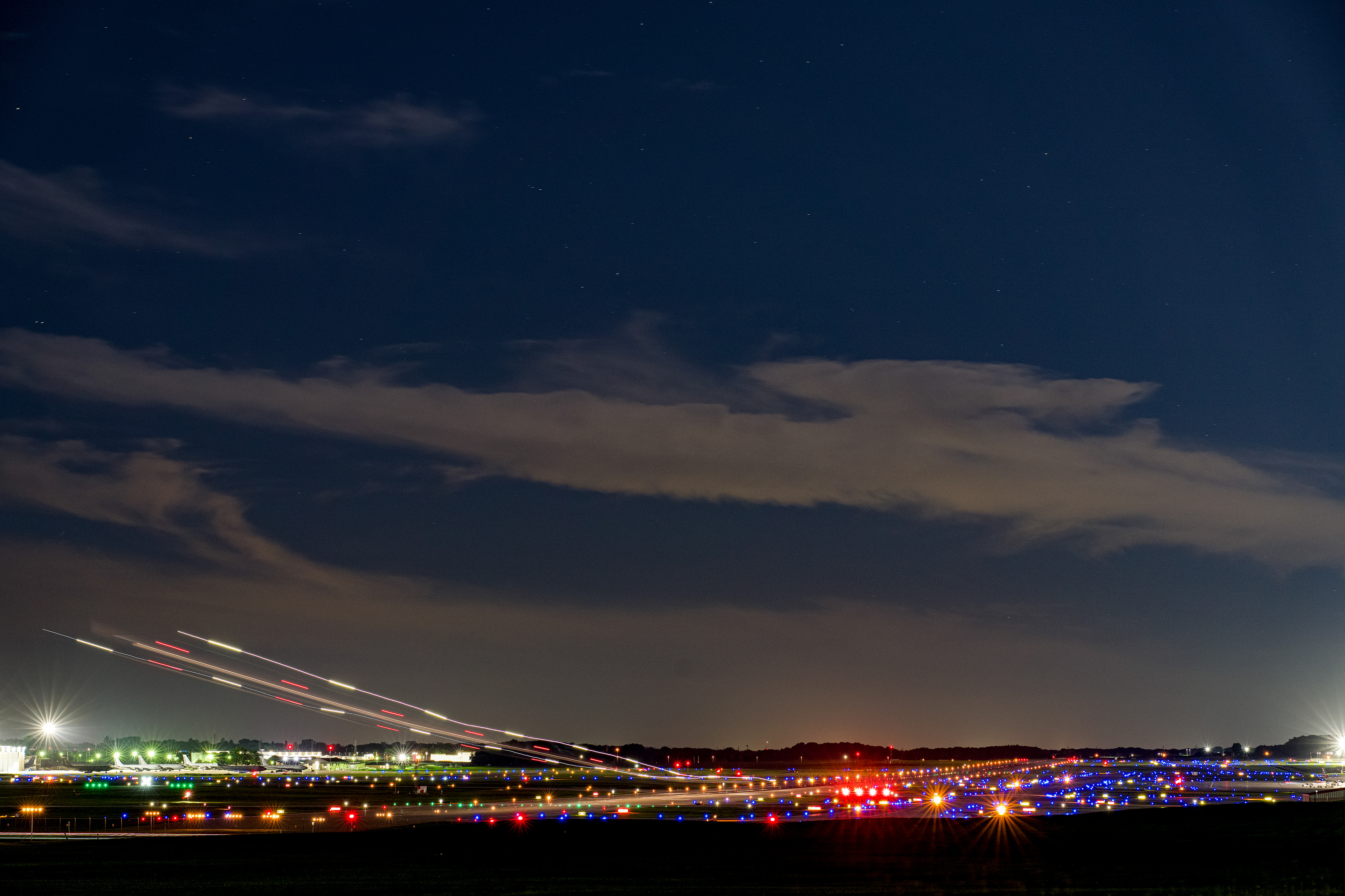 MKE Night Landing