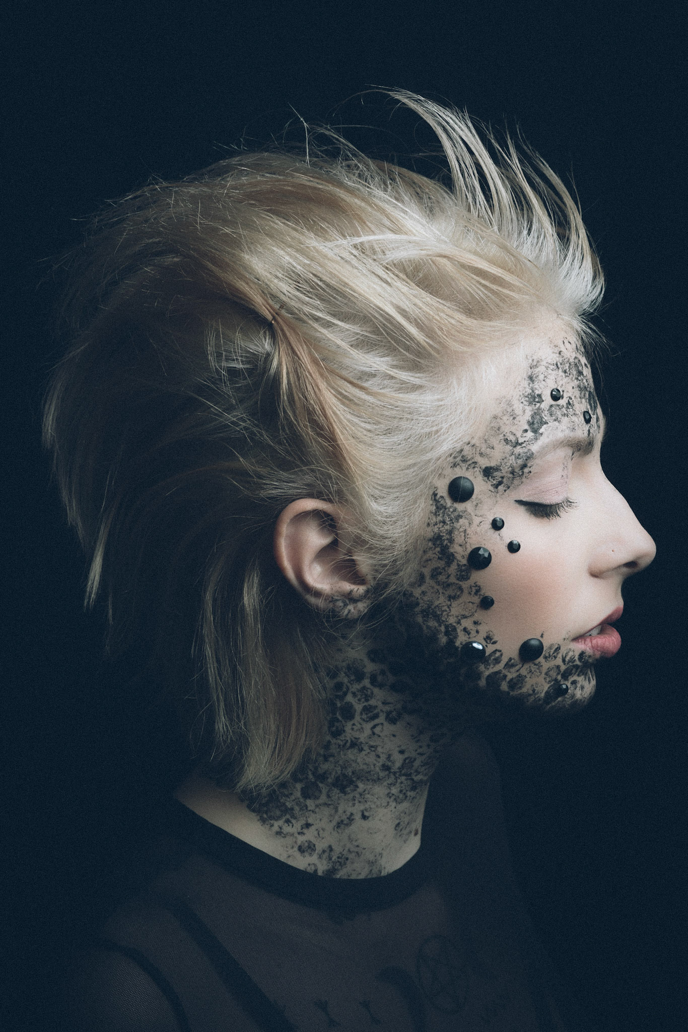 Maya Mondino @mayamondinoMua Vera Carbone Makeup @scrub_chillypepperPhoto Simone Soldà @theitalianportraitist