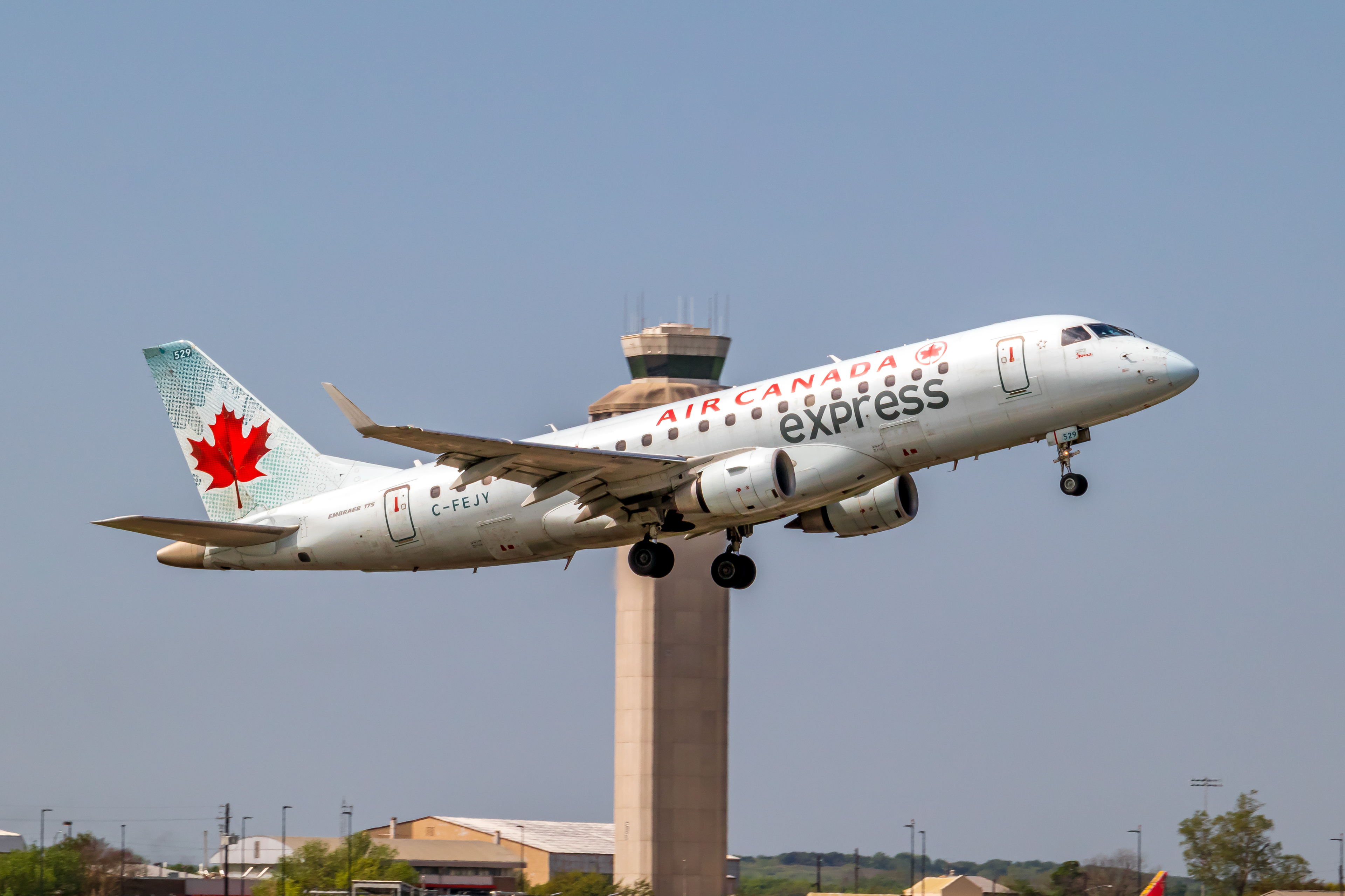 Air Canada E175