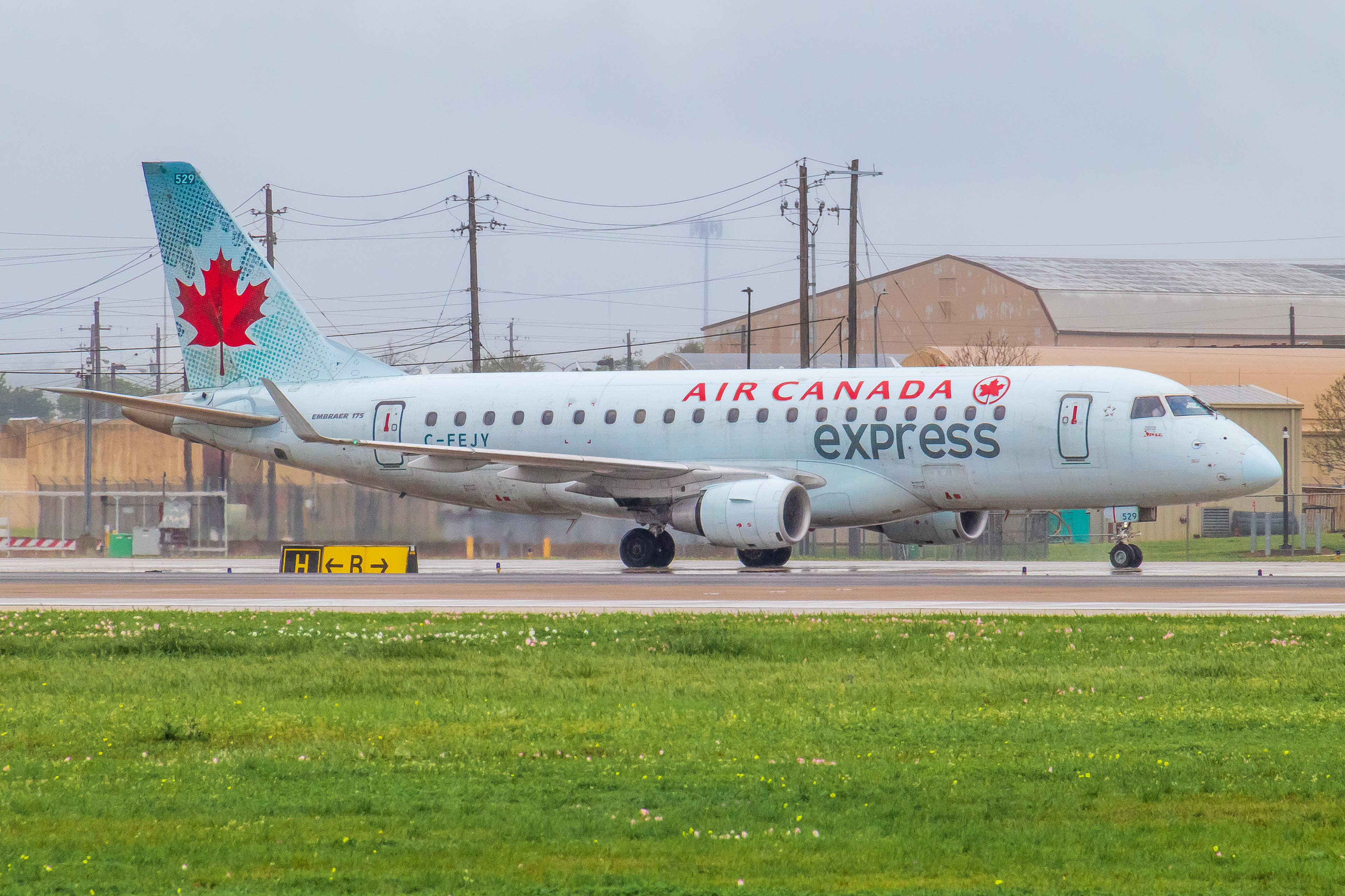 Air Canada E175