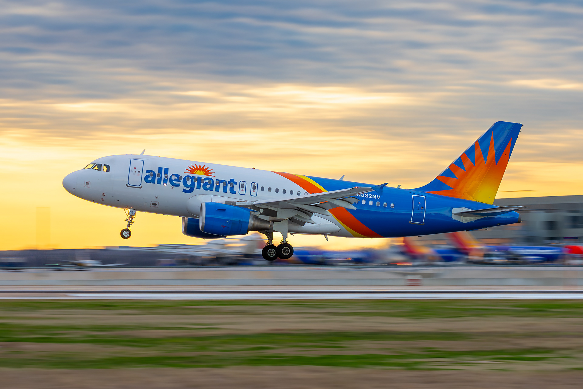 Allegiant A319