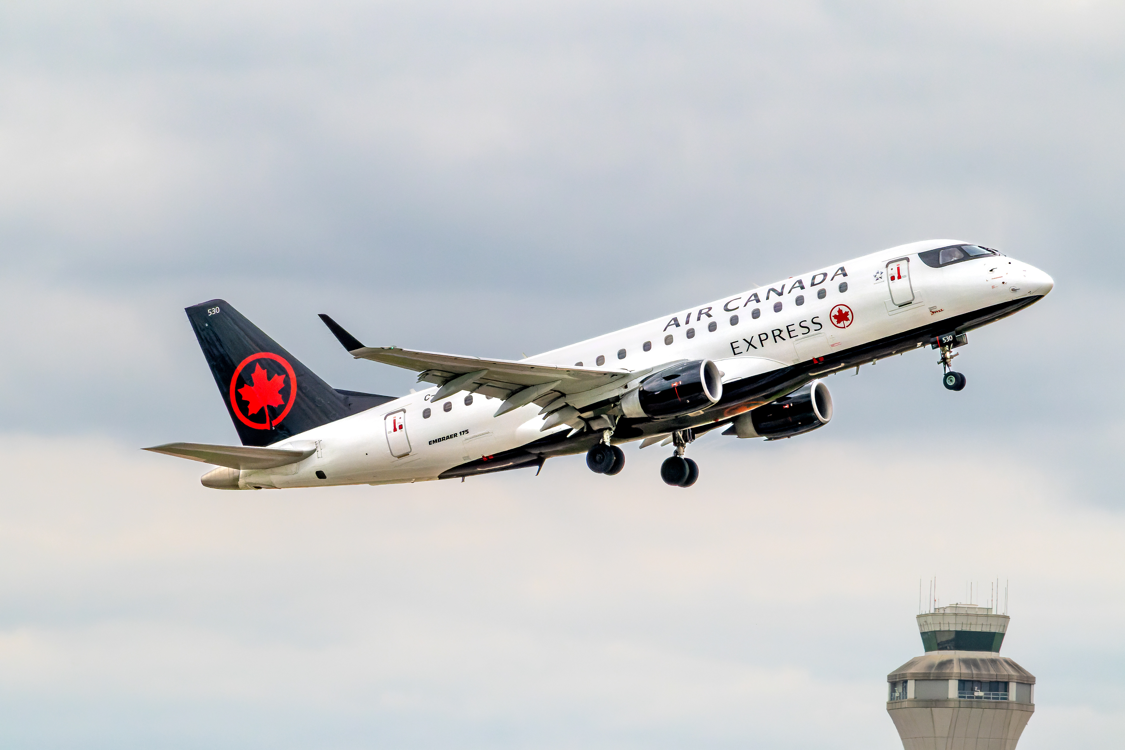 Air Canada E175