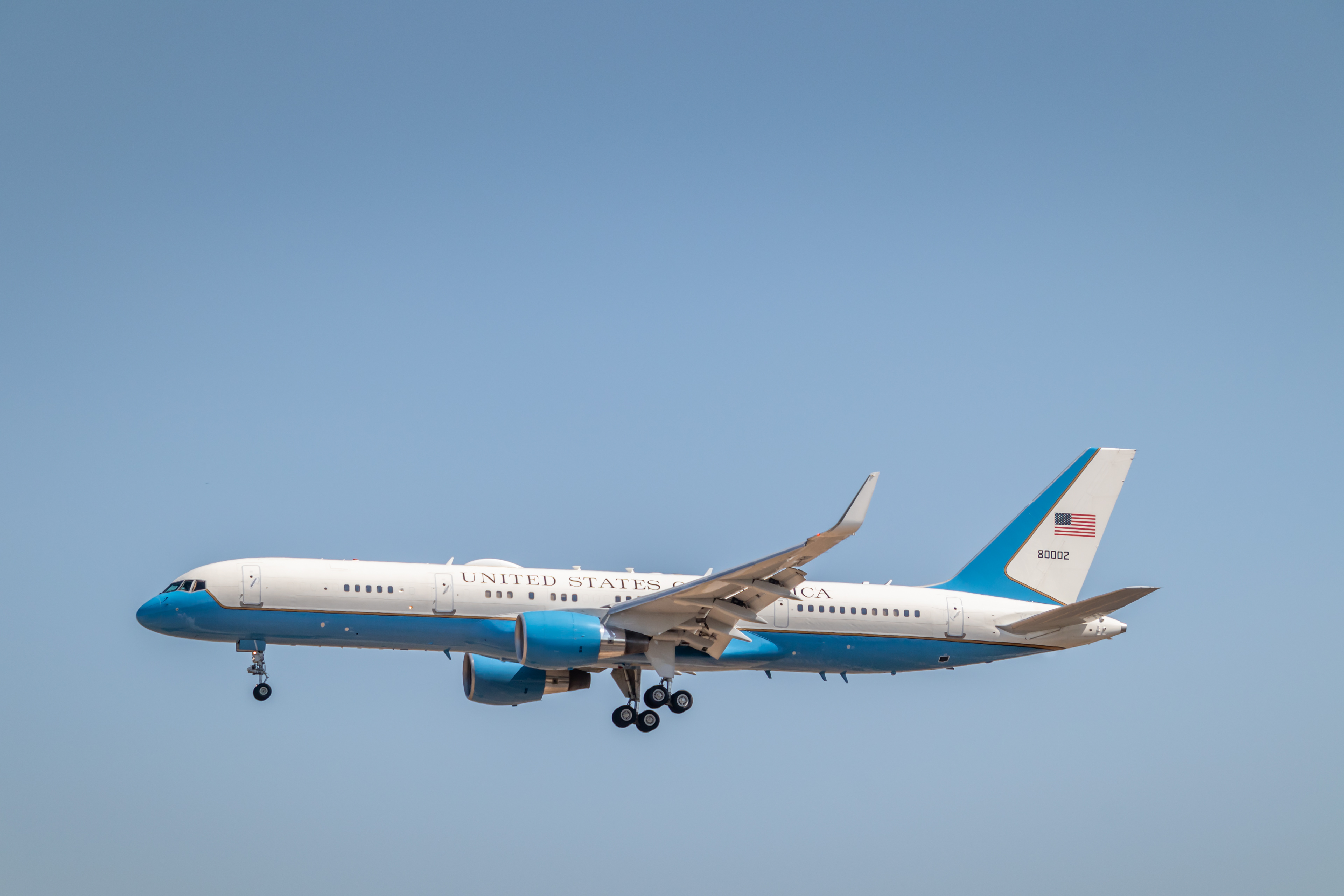 Kamala Harris Air Force Two 757