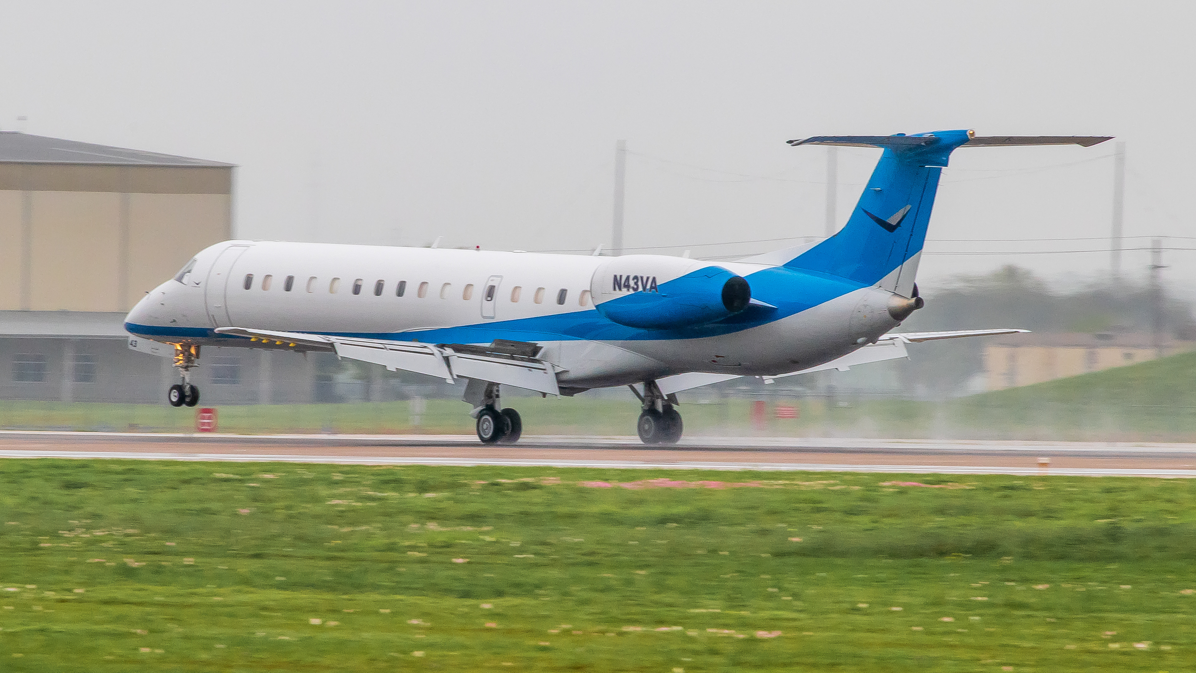 Victory Air E145
