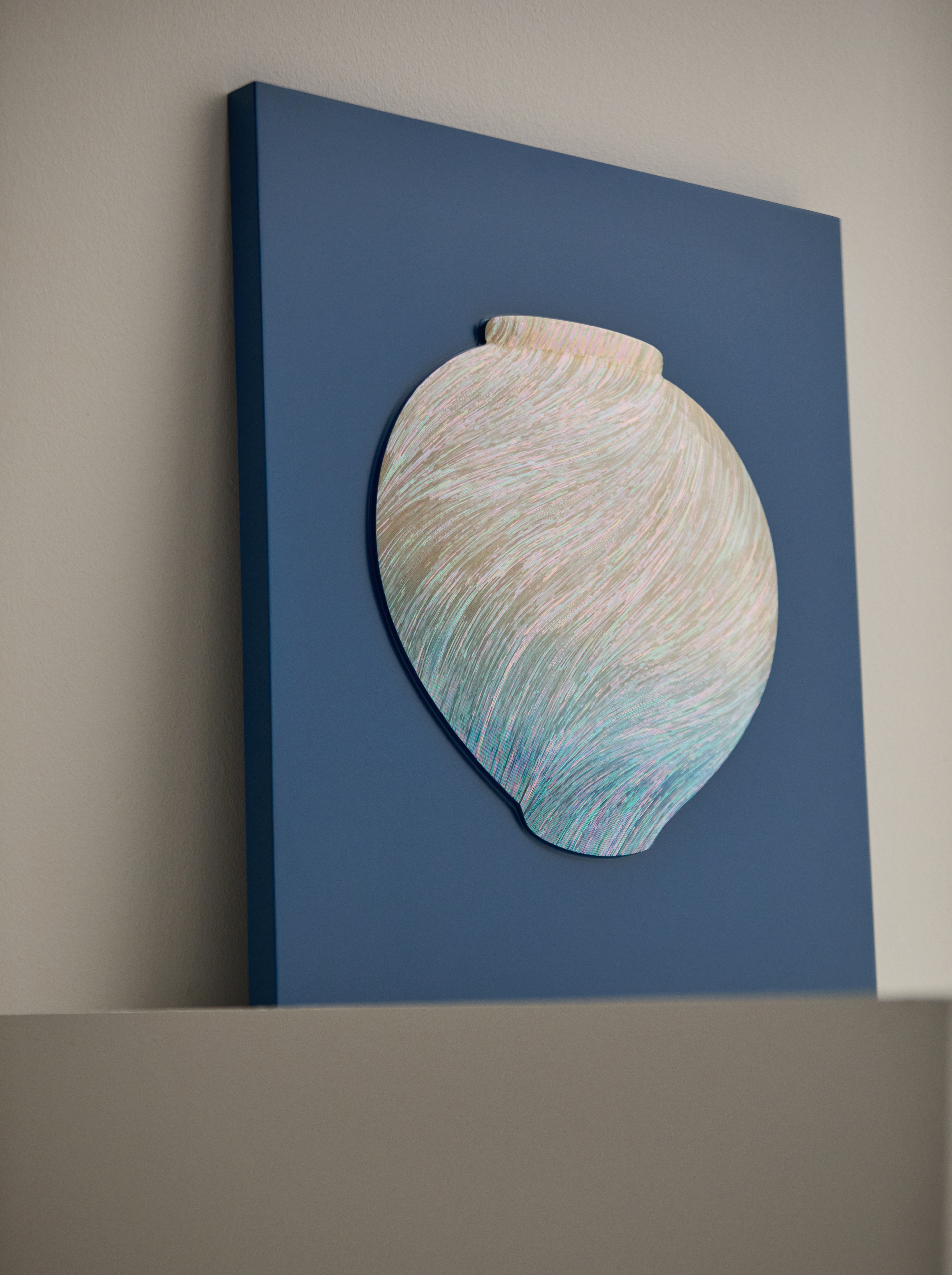 Moon Jar with mother of pearl