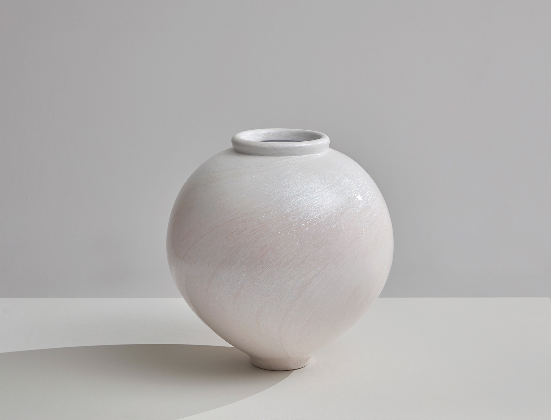 Moon Jar with mother of pearl