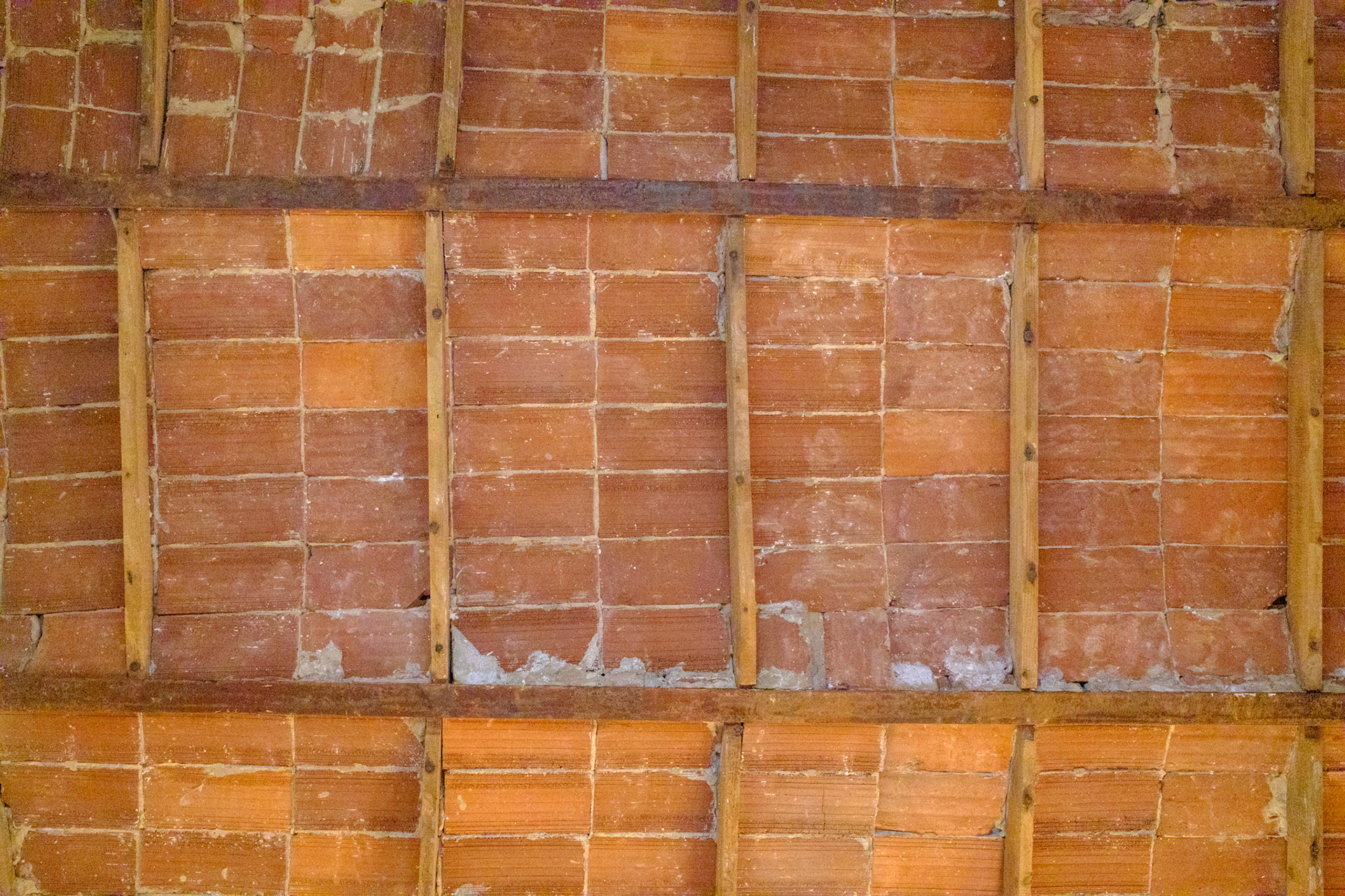 Airbnb Bedroom Ceiling