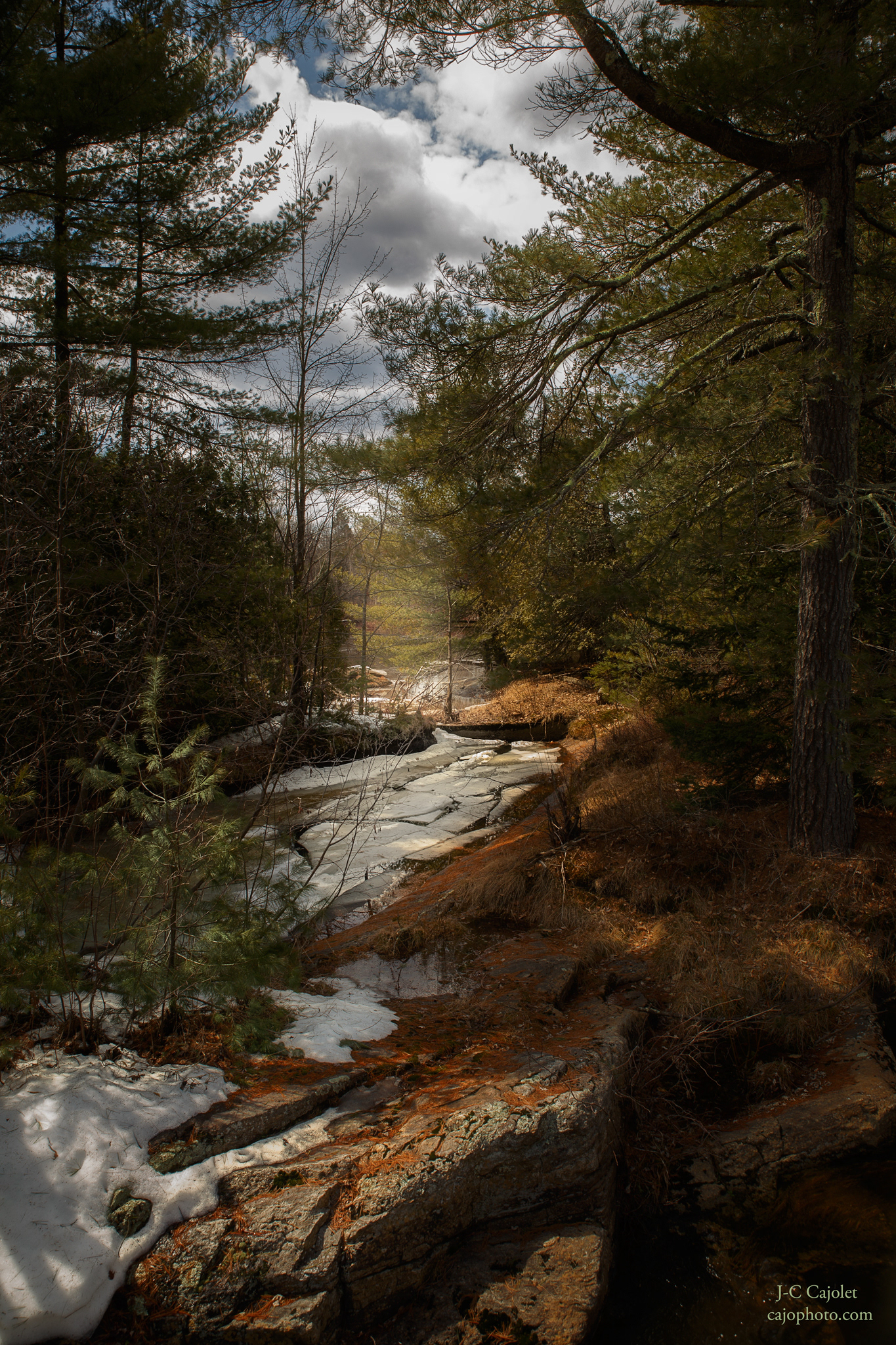 Passage / Hidden path