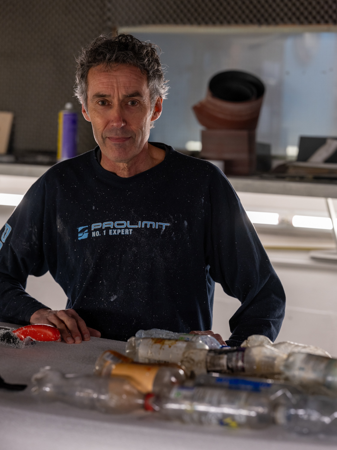 ontwerper en shaper surfboard Ron van den Berg Surf, Hoorn
