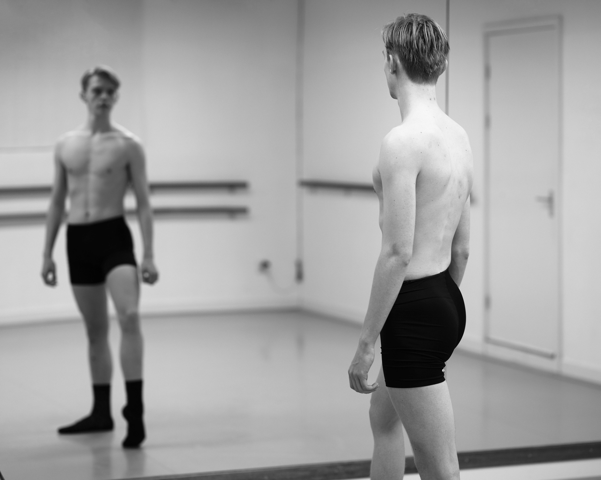 Tien jaar later: Ruben, danser bij Lithuanian National Opera and Ballet Theatre (Vilnius), Amsterdam, 2020
