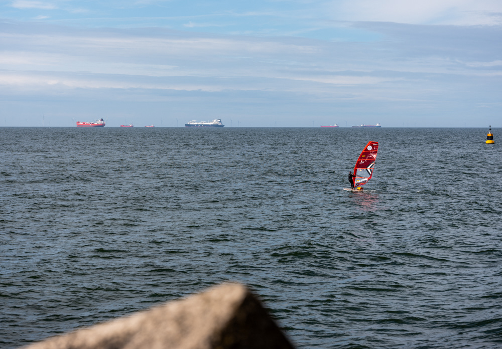 en weer vertrekken uit Scheveningen