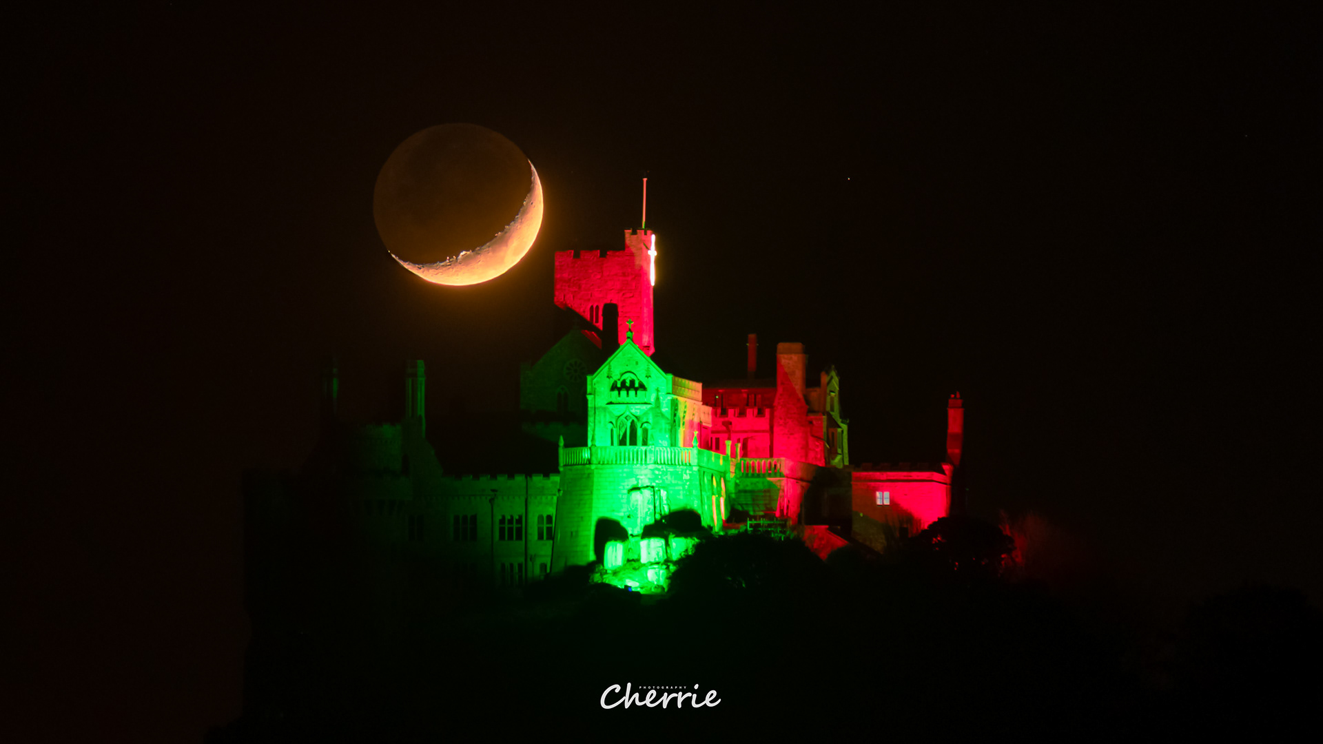 St Michaels Mount Christmas Moonset 2025