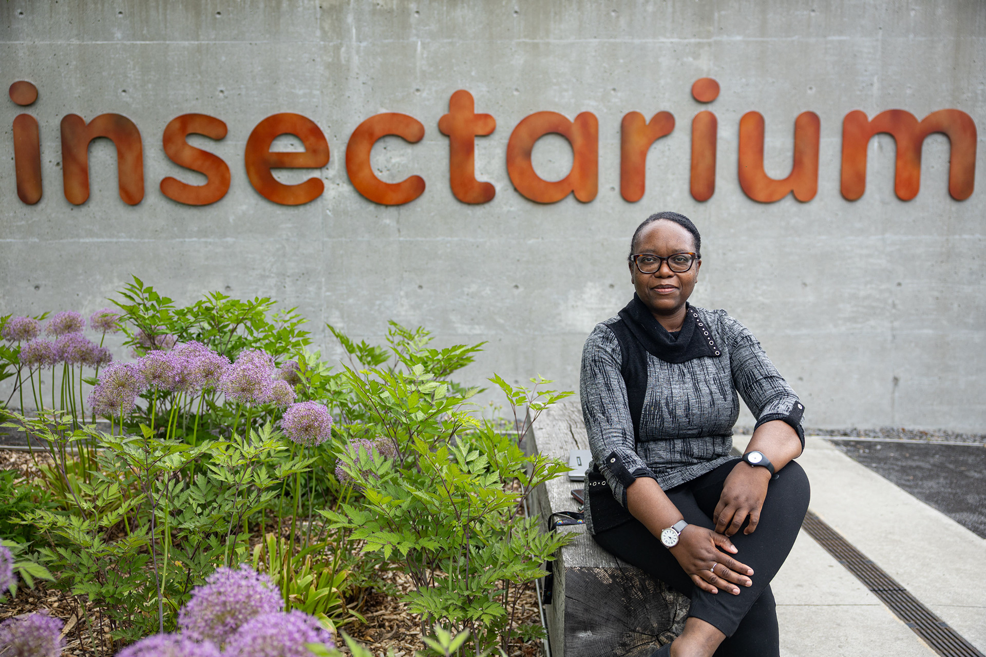 Claire-Acélie, employée de l'insectarium, 2026.
