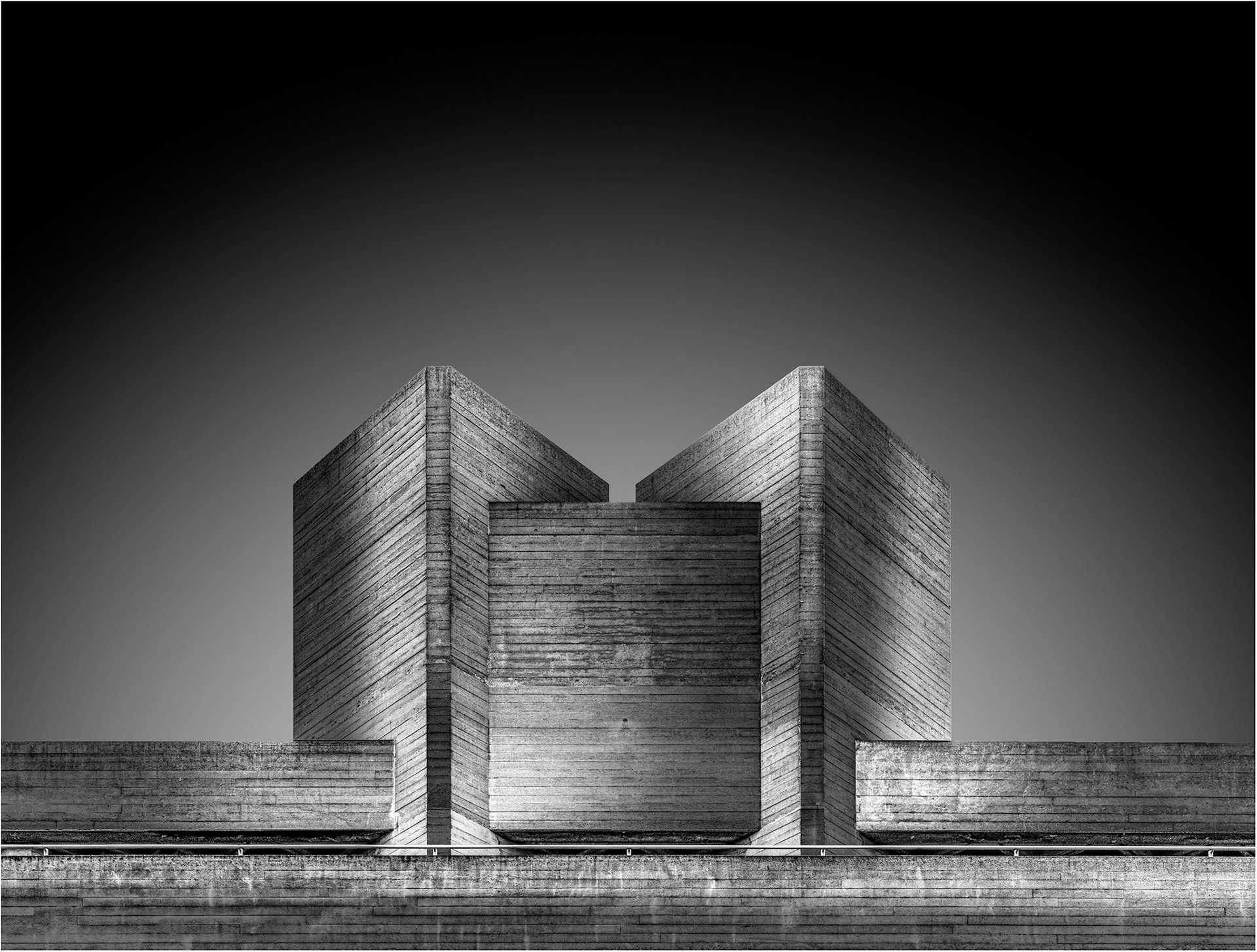 The National Theatre (06-06-22, 9)
