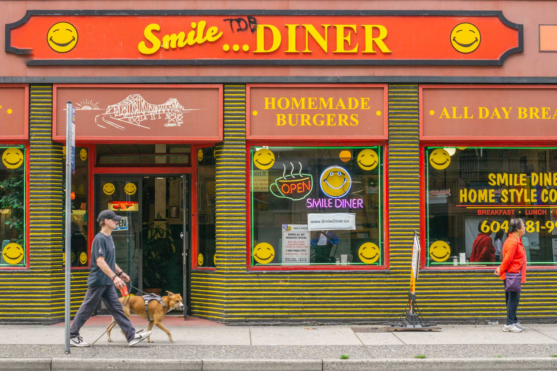 Smile Diner, 424 West Pender Street, Vancouver BC  2019