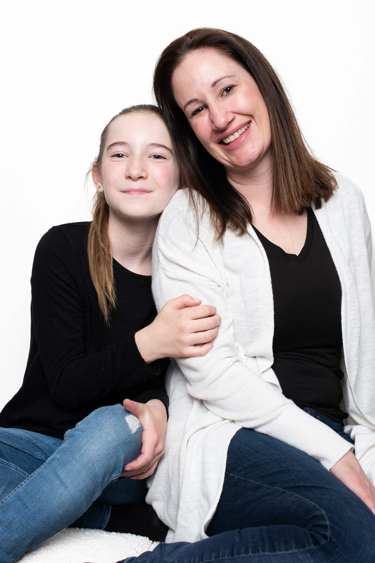 Alexa and Karys April 2023 
