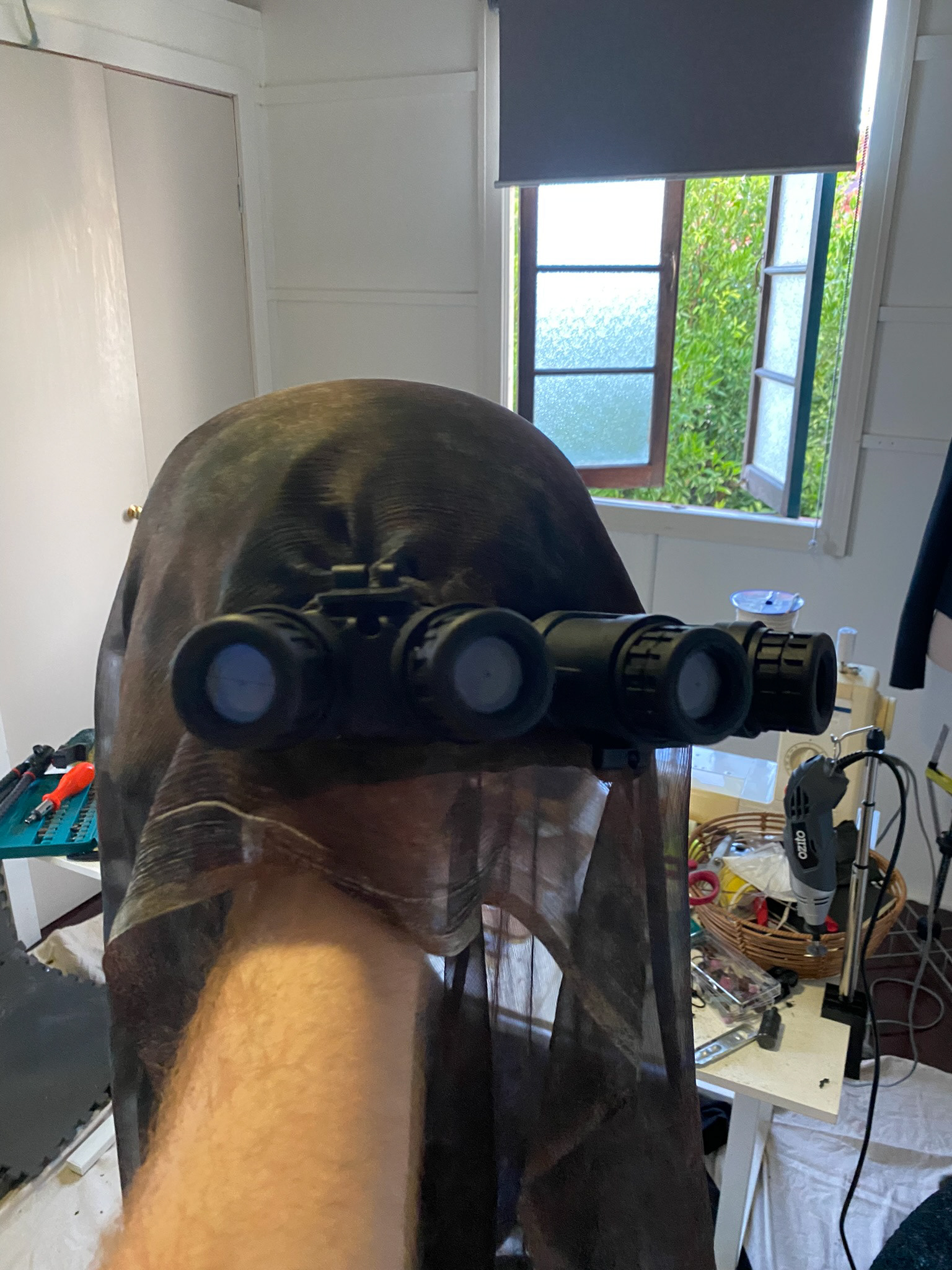 (2022). The Technician's mask. [Photograph].