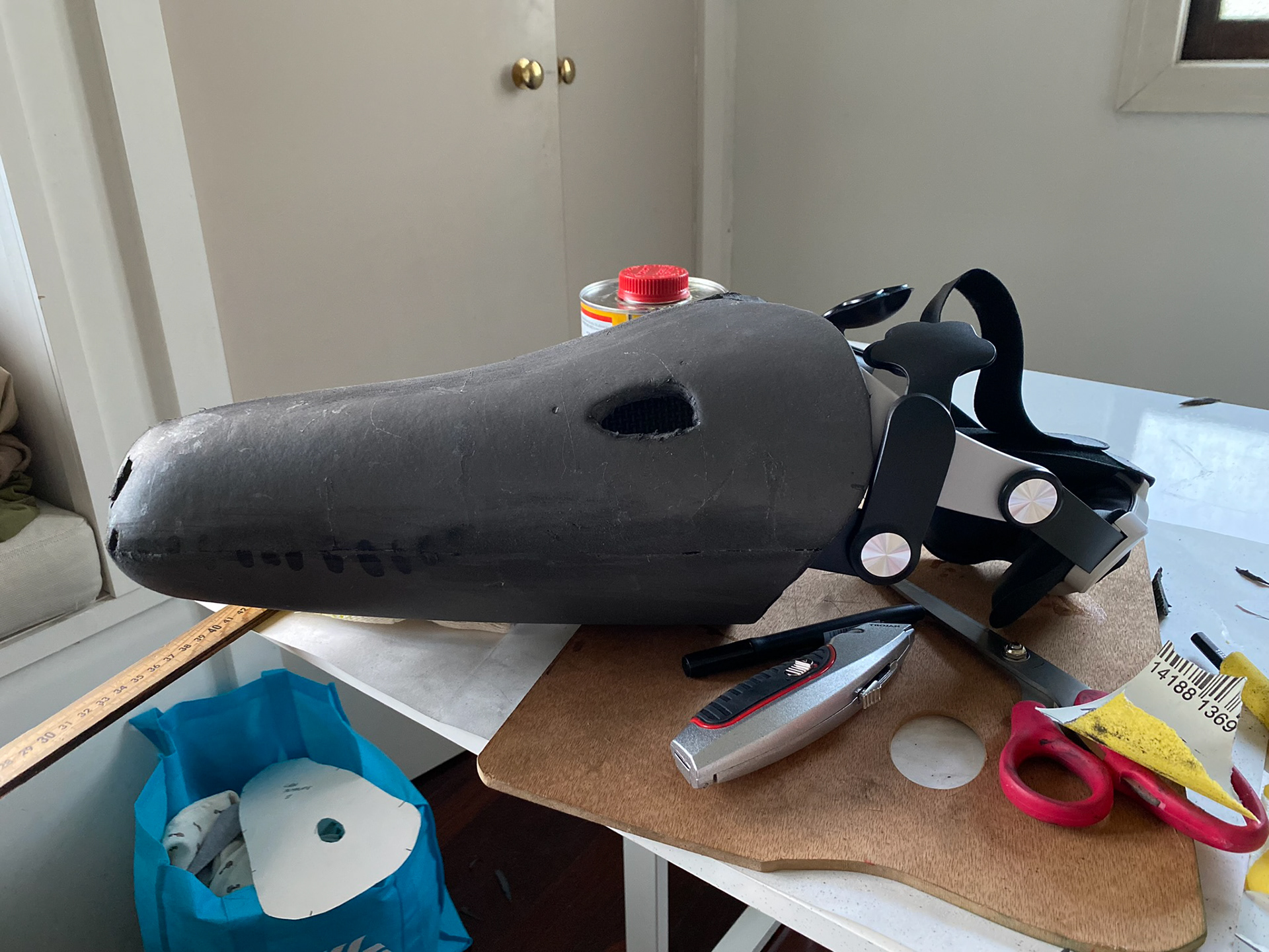 (2022). Lada's mask assembled. [Photograph].