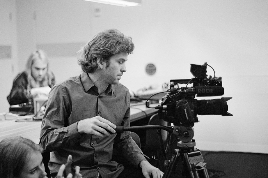 (2022). Filming the The Mirror Sphere. [Photograph]. Taken by Amy Sargeant.