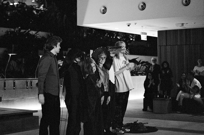 (2022). Applause. [Photograph]. Taken by Amy Sargeant.