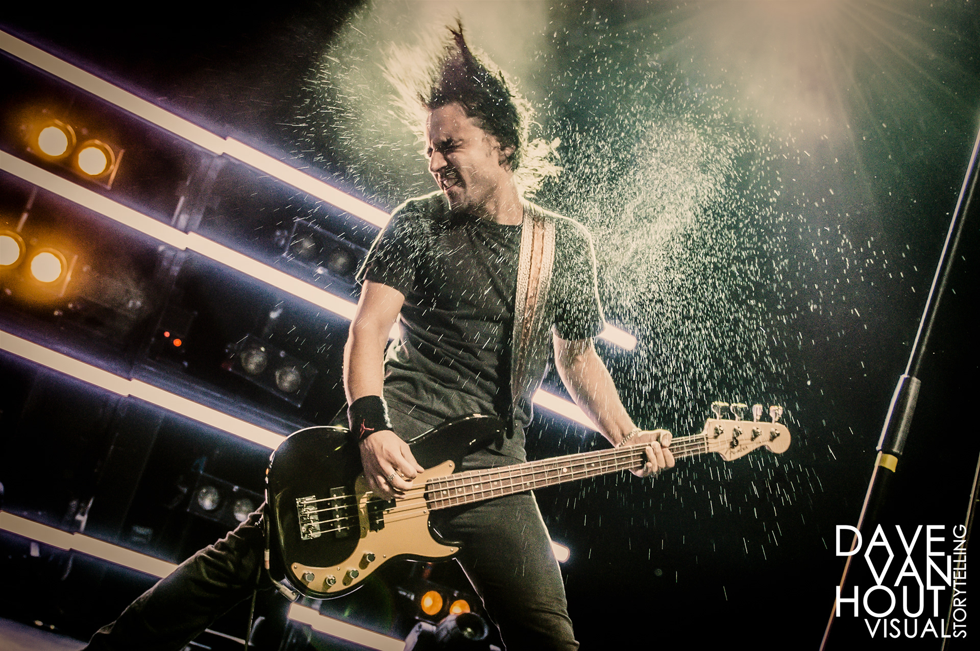 029 John Calabrese - Danko Jones - Effenaar 2010