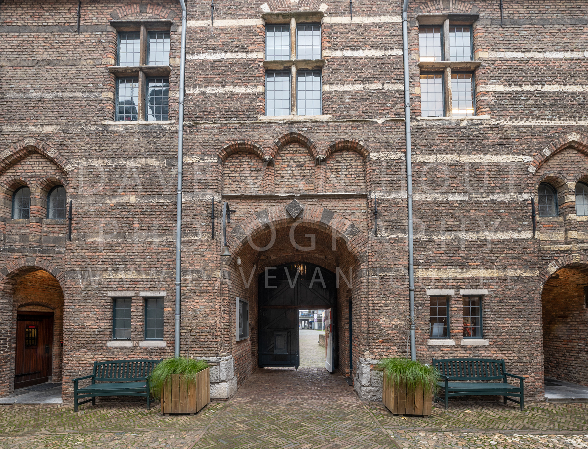 005 115 Binnenplaats