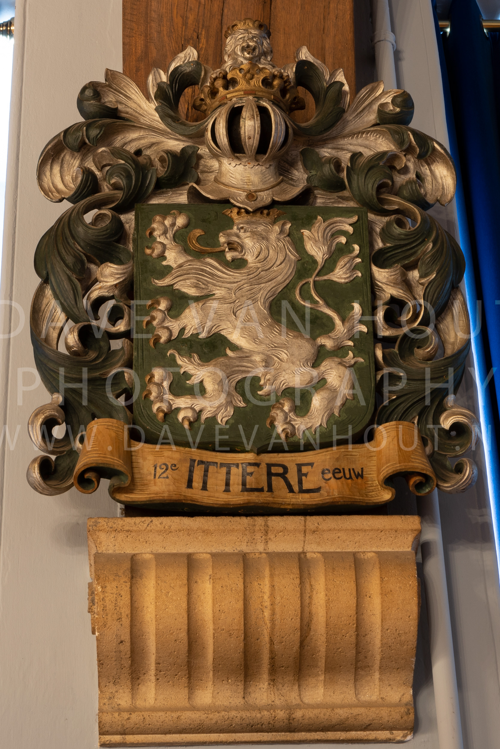 016 120 Schilden Raadzaal