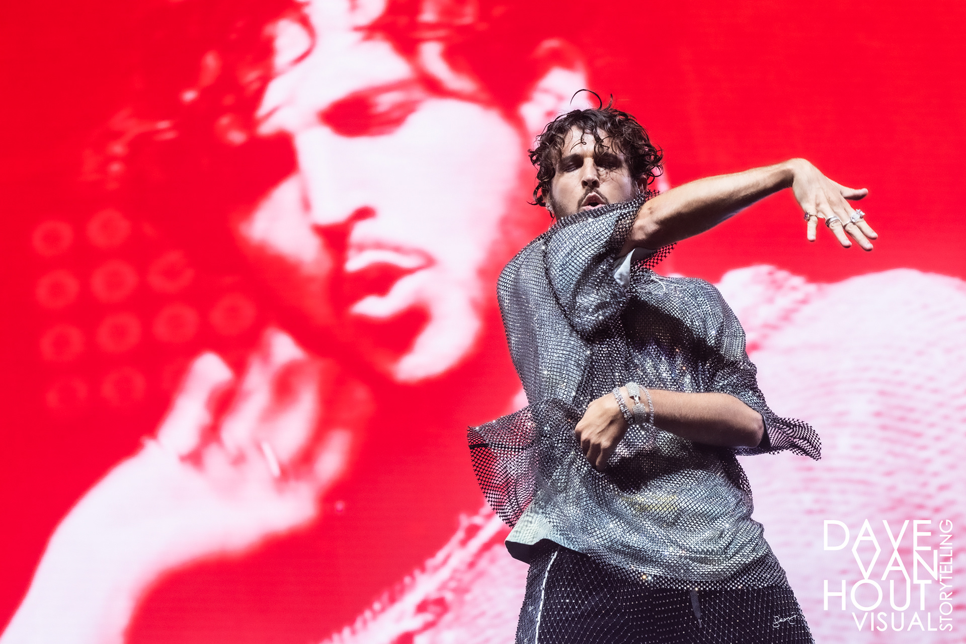 056 Oscar and the Wolf - Max Colombie