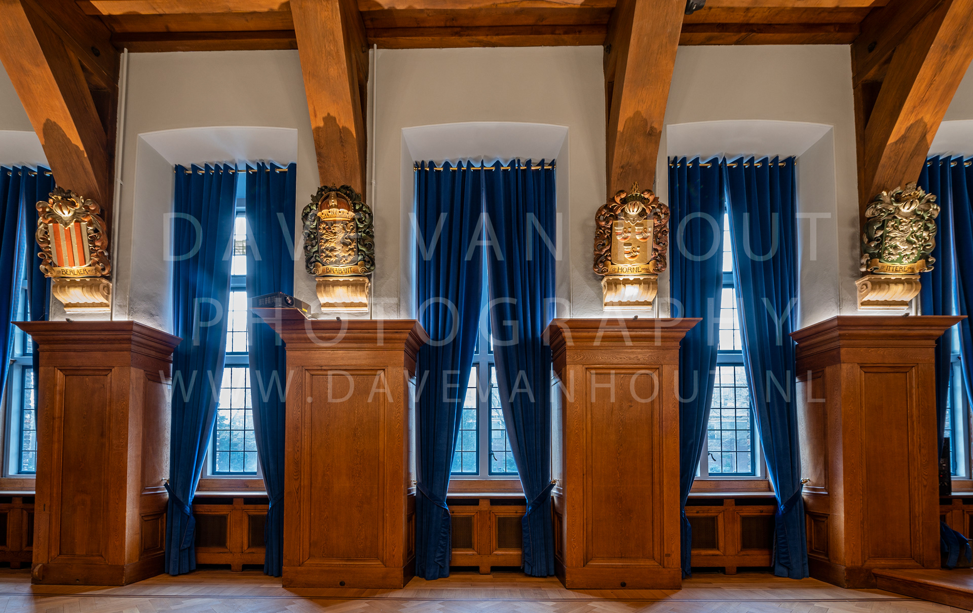 001 117 Raadzaal