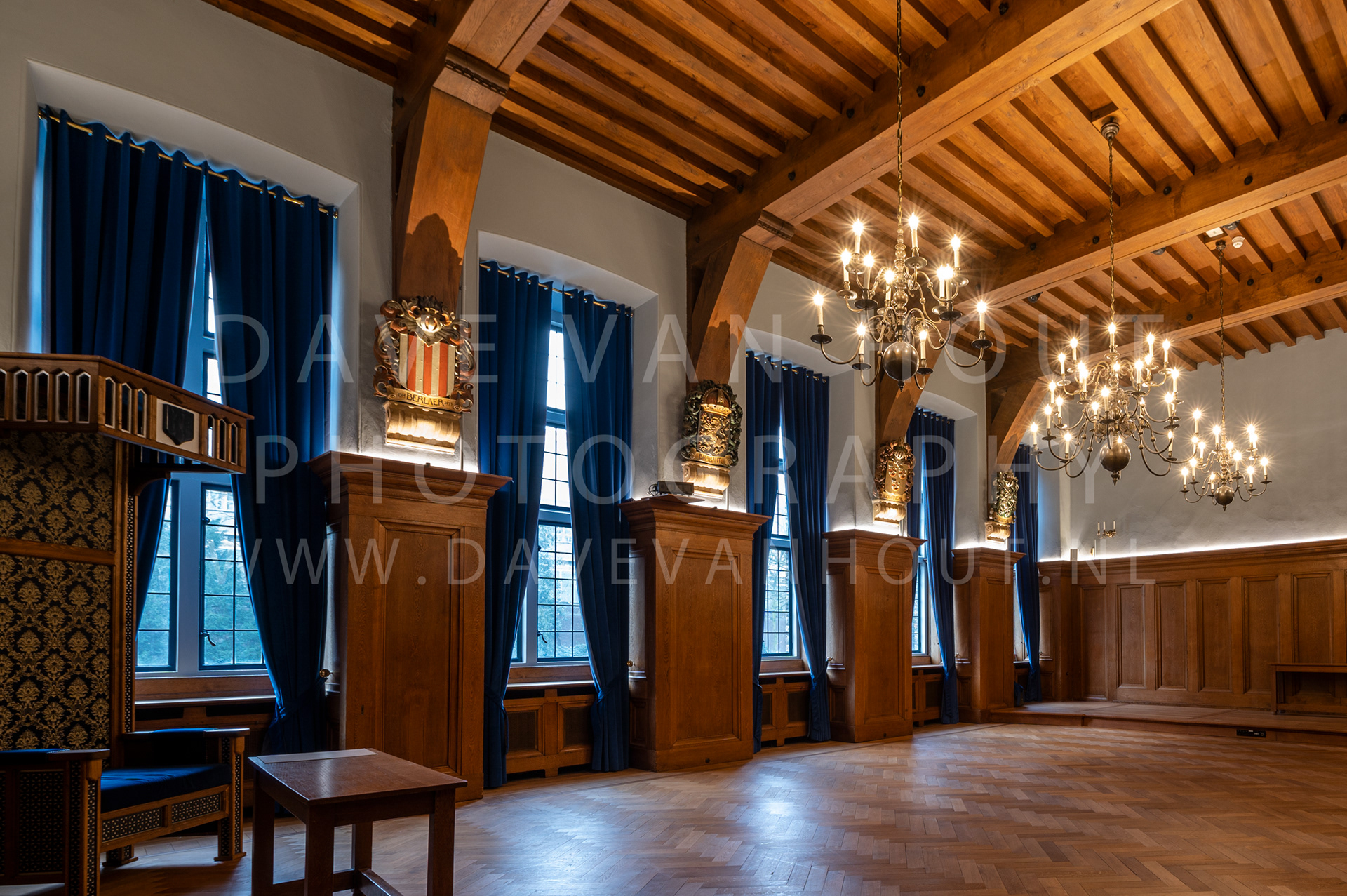 006 117 Raadzaal