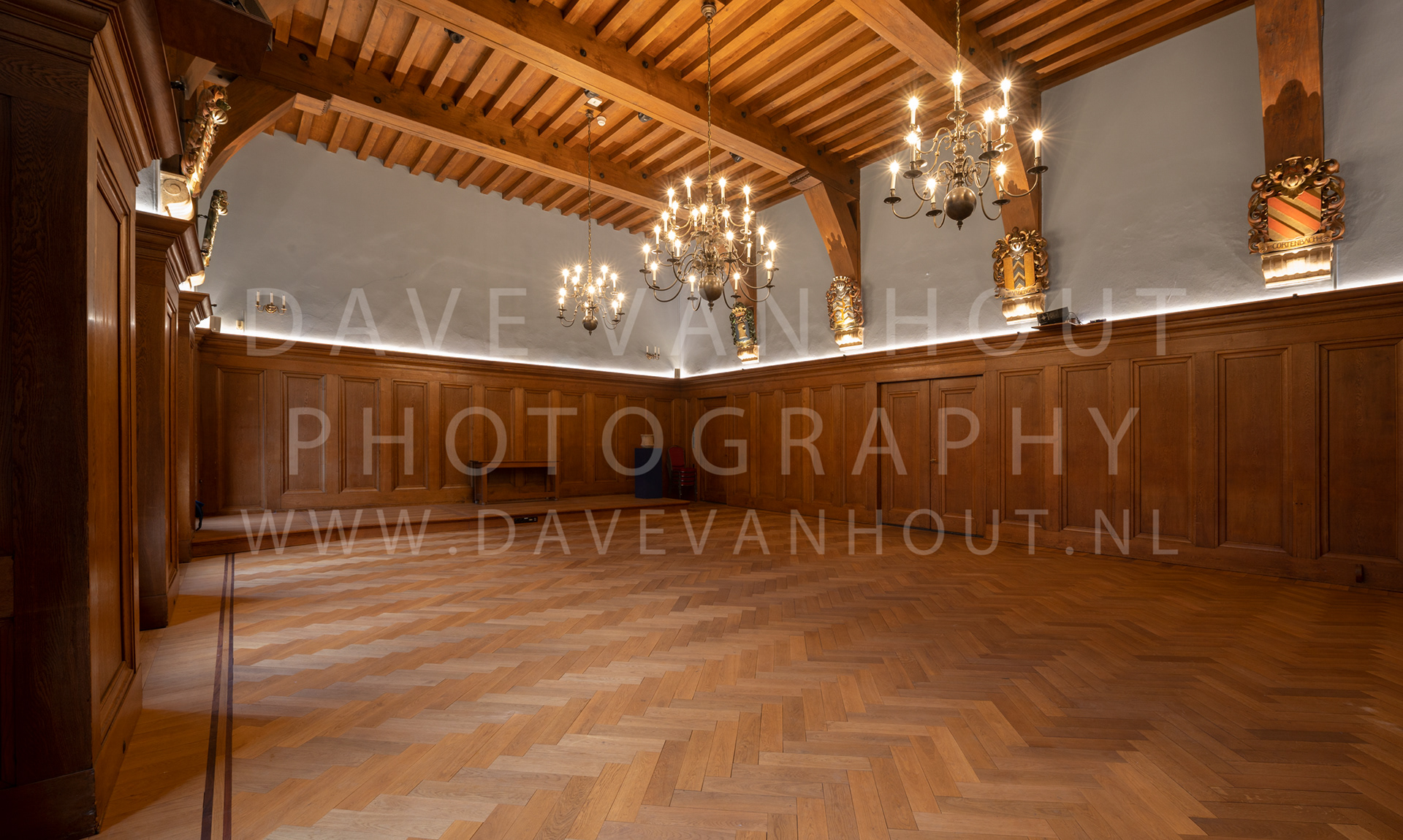 009 117 Raadzaal