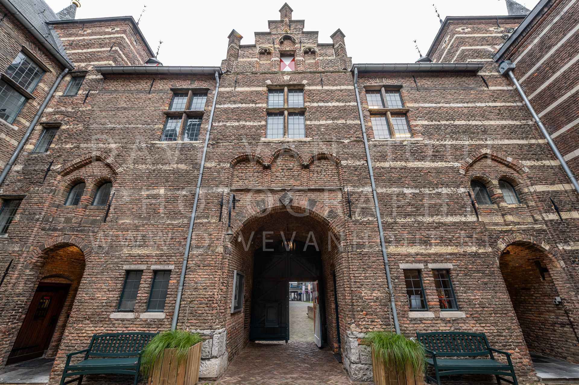 006 115 Binnenplaats