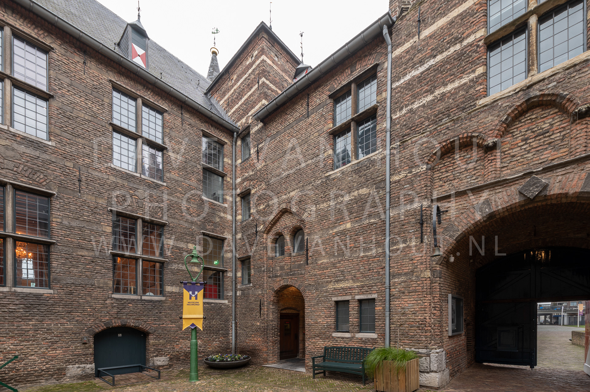 004 115 Binnenplaats
